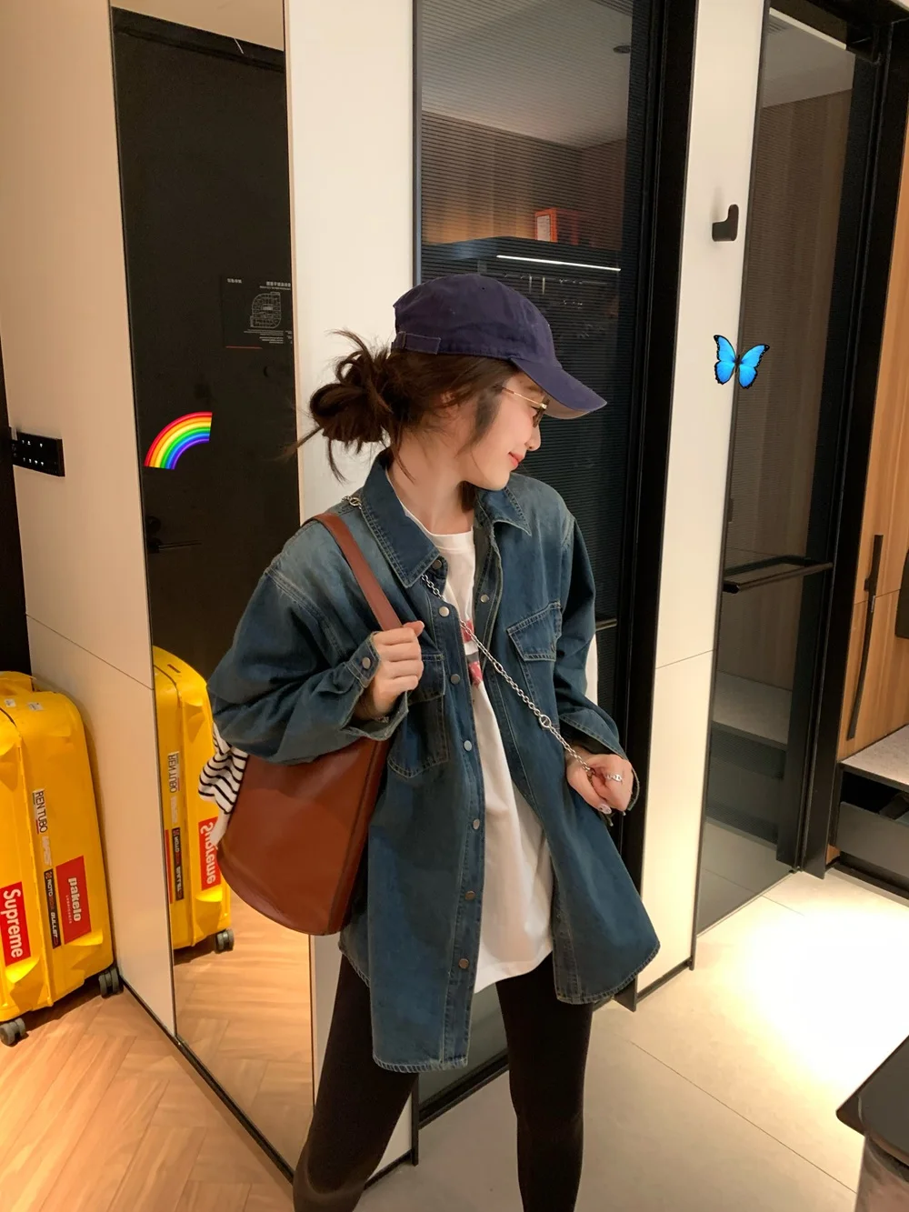 Stylish Loose Women's Denim Shirt Spring Season Casual Deep Blue Vintage Fashion Top Women's Premium Clothing
Stylish Loose Women's Denim Shirt Spring Season Casual Deep Blue Vintage Fashion Top Women's Premium Clothing