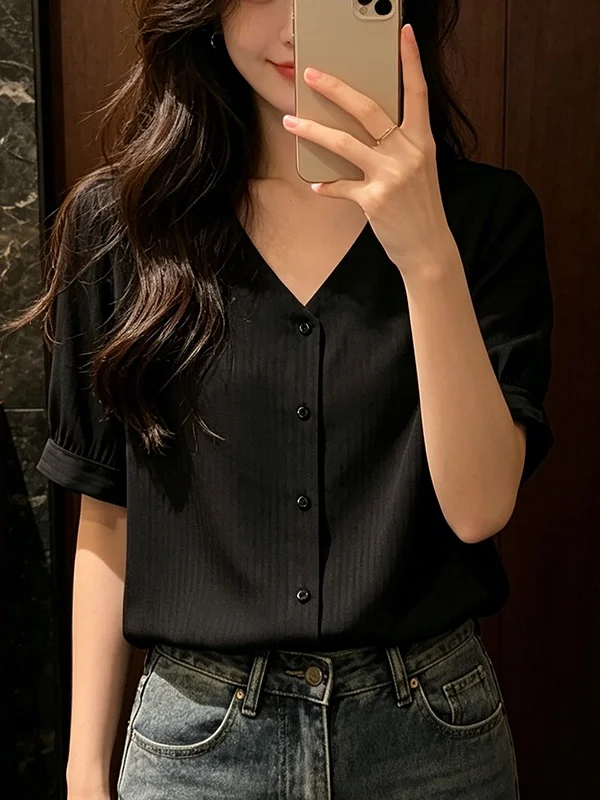plus Size Women's Fashionable Black Stripe V-Neck Slimming Loose Short Sleeve Shirt Korean Style Commute Wind Summer New Arrival
plus Size Women's Fashionable Black Stripe V-Neck Slimming Loose Short Sleeve Shirt Korean Style Commute Wind Summer New Arrival