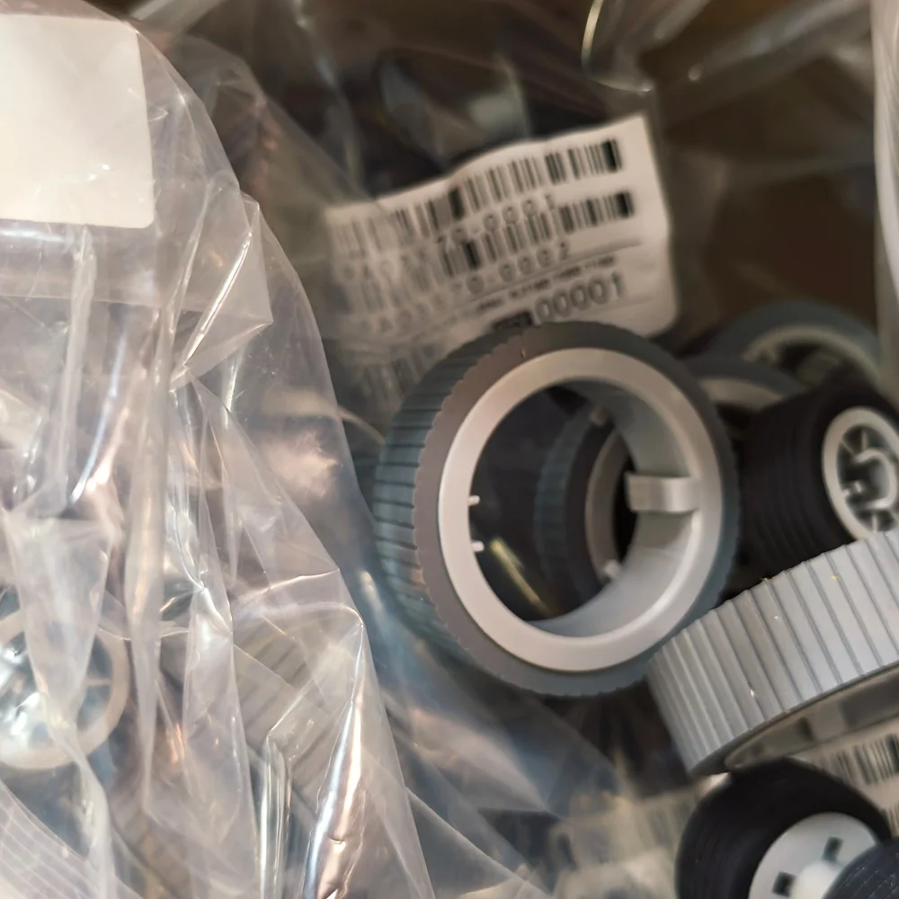 5 комплектов PA03670-0001 PA03670-0002 Тормозной ролик захвата для Fujitsu fi-7160 fi-7180 fi-7260 fi-7280 fi-7300NX fi-7140 fi-7240
5 комплектов PA03670-0001 PA03670-0002 Тормозной ролик захвата для Fujitsu fi-7160 fi-7180 fi-7260 fi-7280 fi-7300NX fi-7140 fi-7240