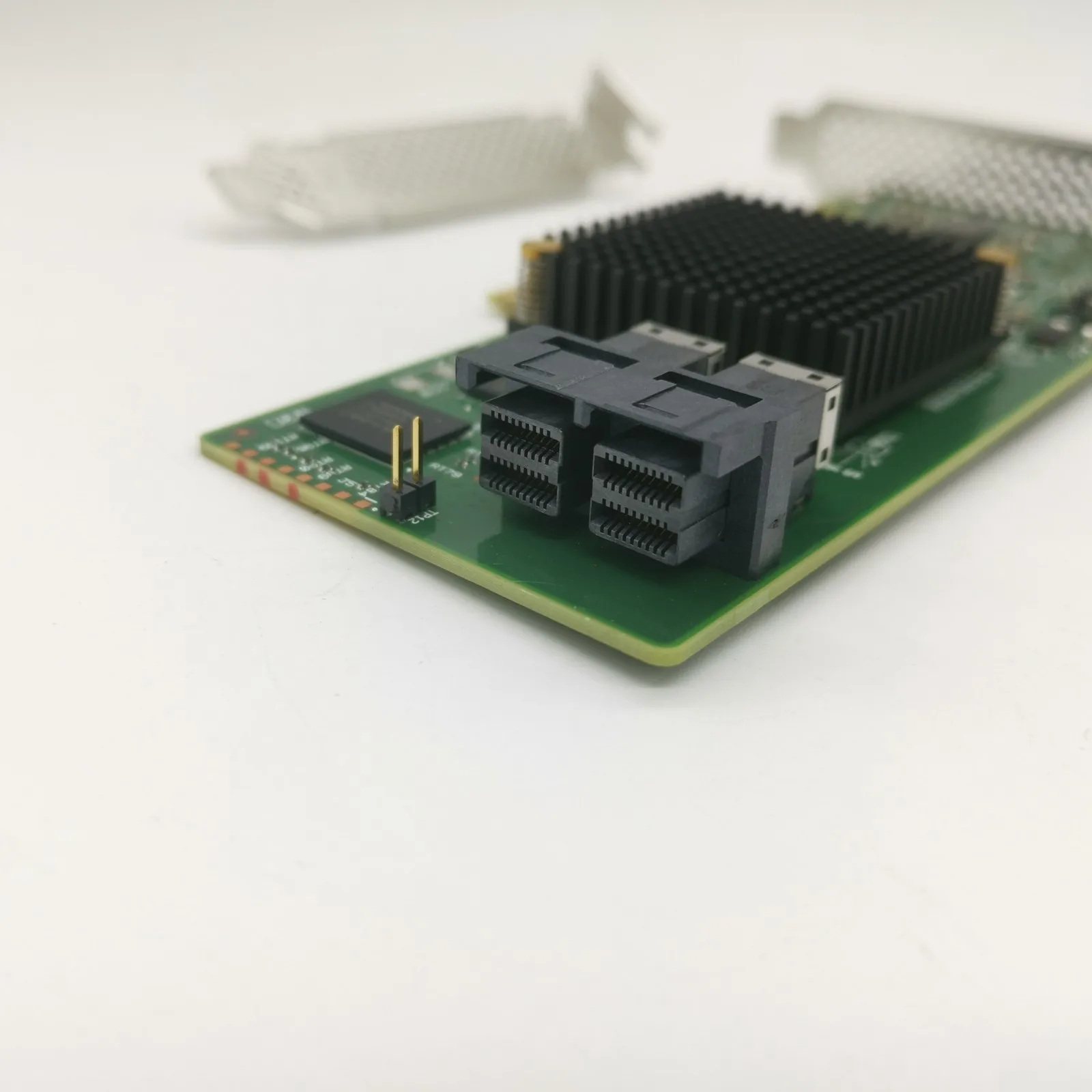 LSI SAS3008 9300-8I IT Mode HBA JBOD PCI-E 3.0 SATA/SAS 8-Port SAS3 12Gb/s+SFF-8643-8482
LSI SAS3008 9300-8I IT Mode HBA JBOD PCI-E 3.0 SATA/SAS 8-Port SAS3 12Gb/s+SFF-8643-8482