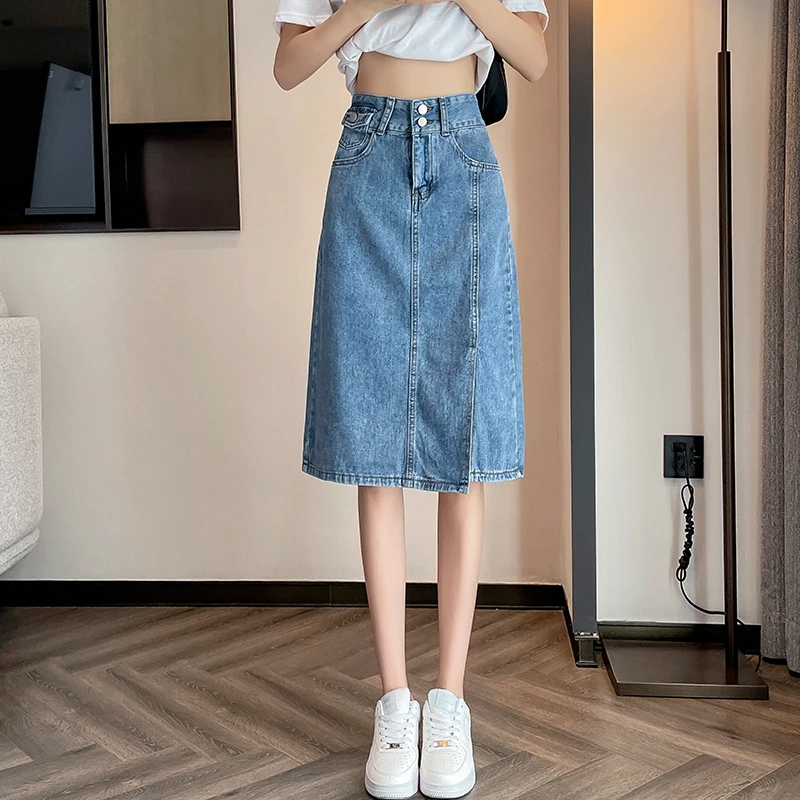 Denim Skirts For Women Summer High Waist Side-Slit Mid-Length Jean Skirt Versatile Wrap Hip Solid Color A-Line Skirt
Denim Skirts For Women Summer High Waist Side-Slit Mid-Length Jean Skirt Versatile Wrap Hip Solid Color A-Line Skirt