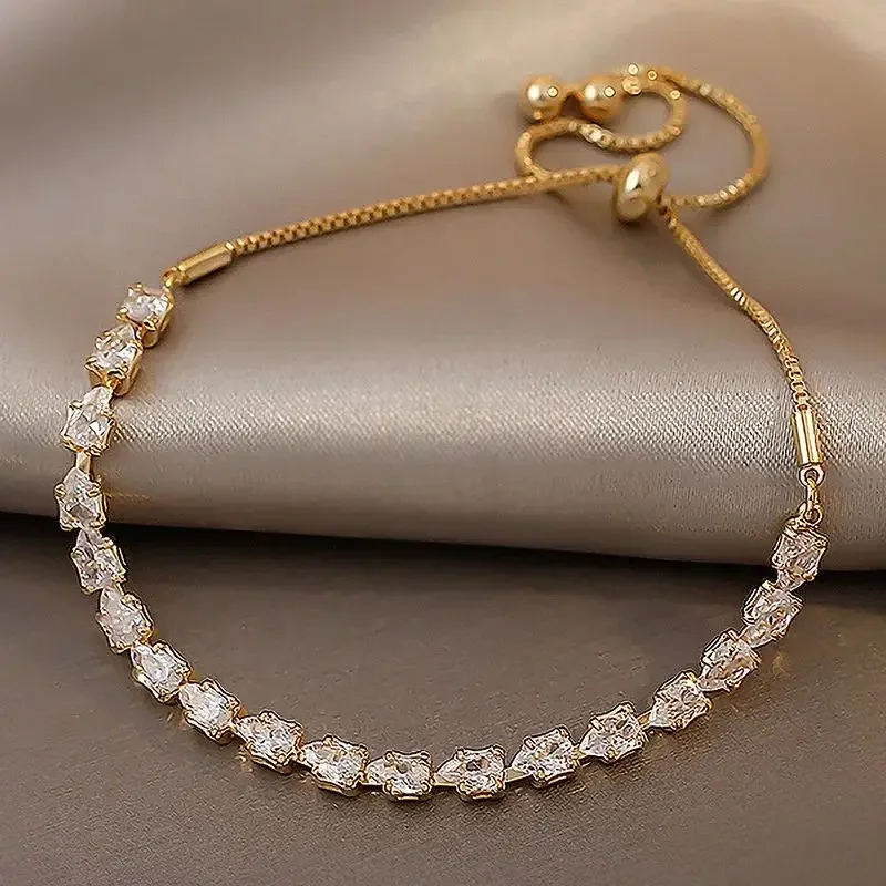 Luxury Adjustable Bracelet Women's Fashion Temperament Geometric Square Rhinestone Bracelet Wristband Party Wedding Jewelry
Luxury Adjustable Bracelet Women's Fashion Temperament Geometric Square Rhinestone Bracelet Wristband Party Wedding Jewelry