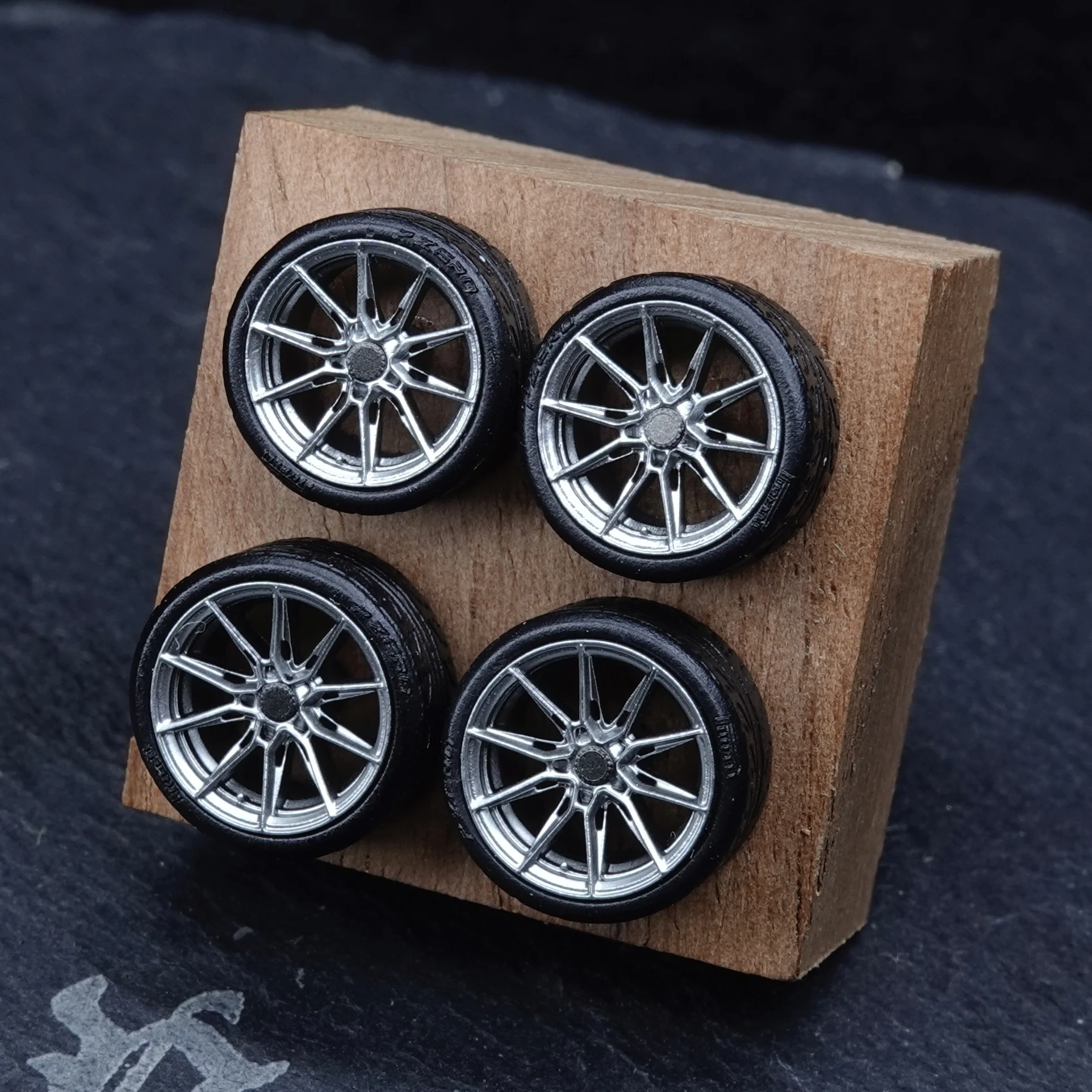 Ступица колеса PuffStudio_1/64 8,5/8,8 мм, оригинальное стильное колесо, подходит для модели автомобиля 1/64, аксессуары для модификации
Ступица колеса PuffStudio_1/64 8,5/8,8 мм, оригинальное стильное колесо, подходит для модели автомобиля 1/64, аксессуары для модификации