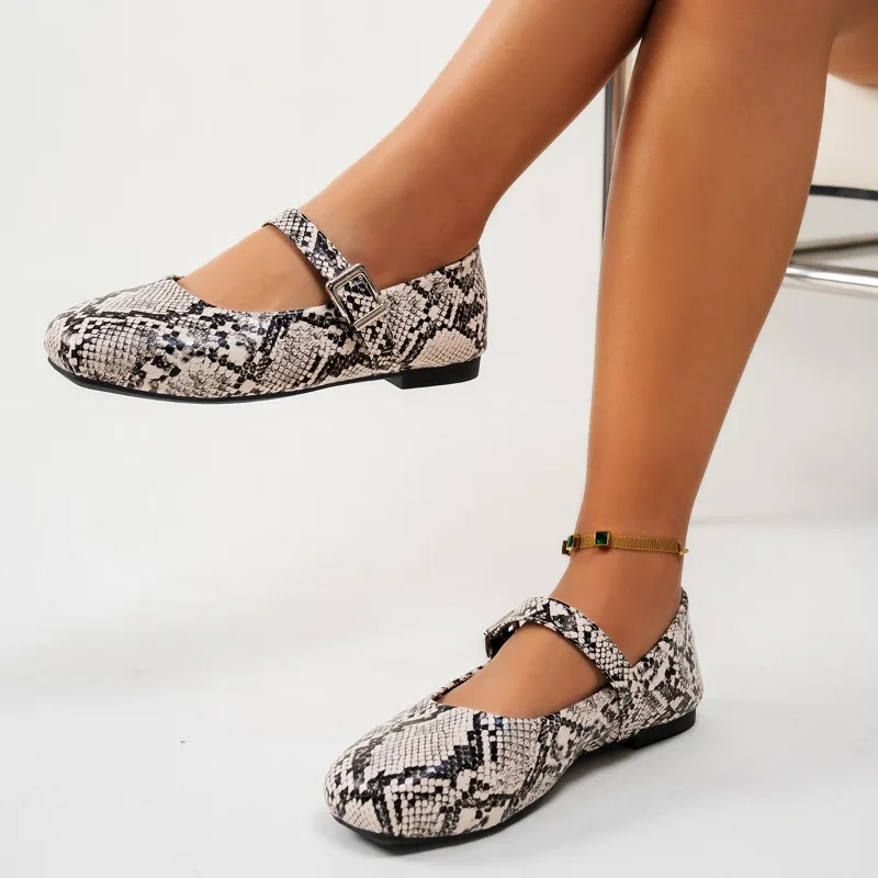 2025 Plus Size Fashion Snake Print Mary Jane Shoes for Women Spring Summer Comfortable Flats Woman Lightweight Soft Casual Shoes
2025 Plus Size Fashion Snake Print Mary Jane Shoes for Women Spring Summer Comfortable Flats Woman Lightweight Soft Casual Shoes