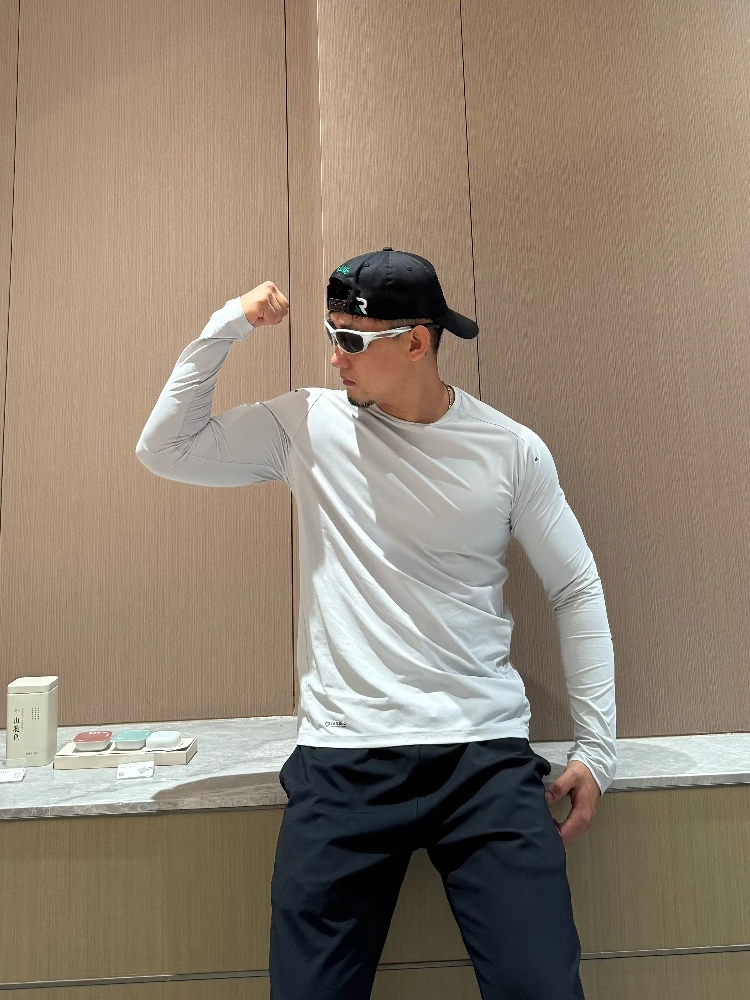 UPF50 Cool Long Sve Fitn Training T-irt American Sle Breathable Qui Dry UV Protection Sports Top for Men
UPF50 Cool Long Sve Fitn Training T-irt American Sle Breathable Qui Dry UV Protection Sports Top for Men