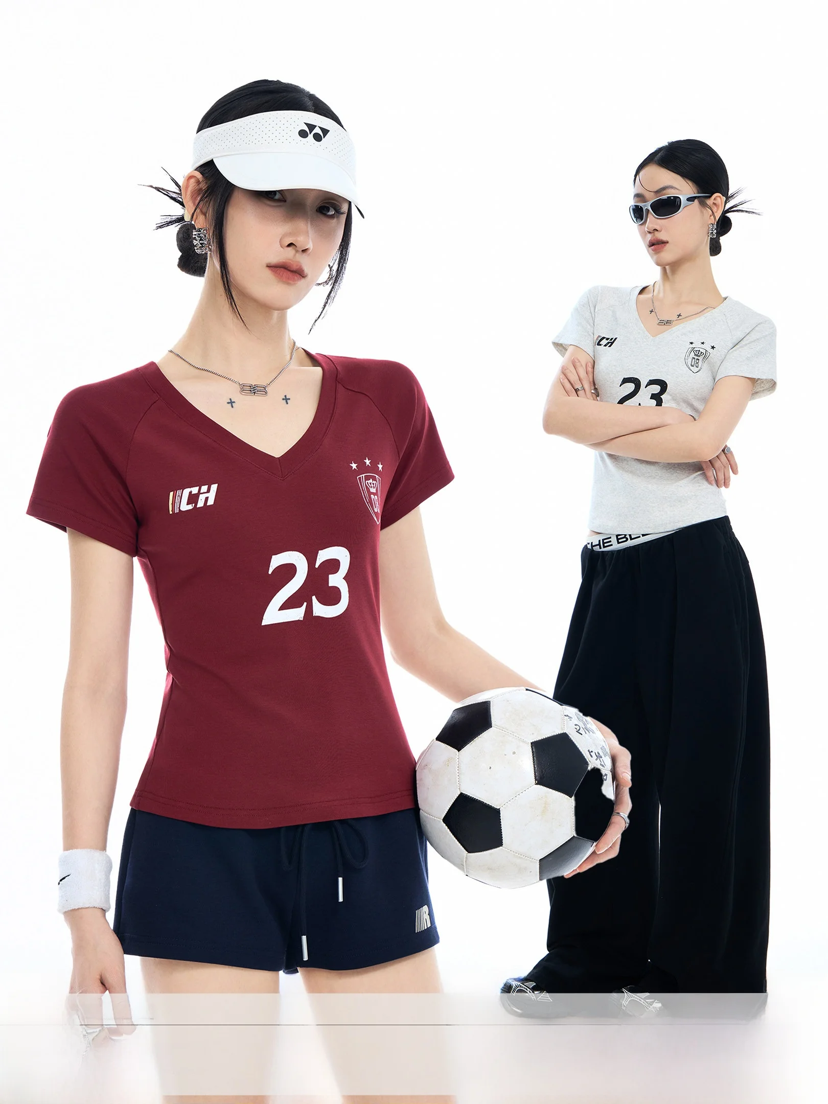 Slim Fit Short Sleeve V-Neck T-Shirt Women's Summer Sports Style Top ICH MODE Casual Cotton Blend Printed Tee
Slim Fit Short Sleeve V-Neck T-Shirt Women's Summer Sports Style Top ICH MODE Casual Cotton Blend Printed Tee