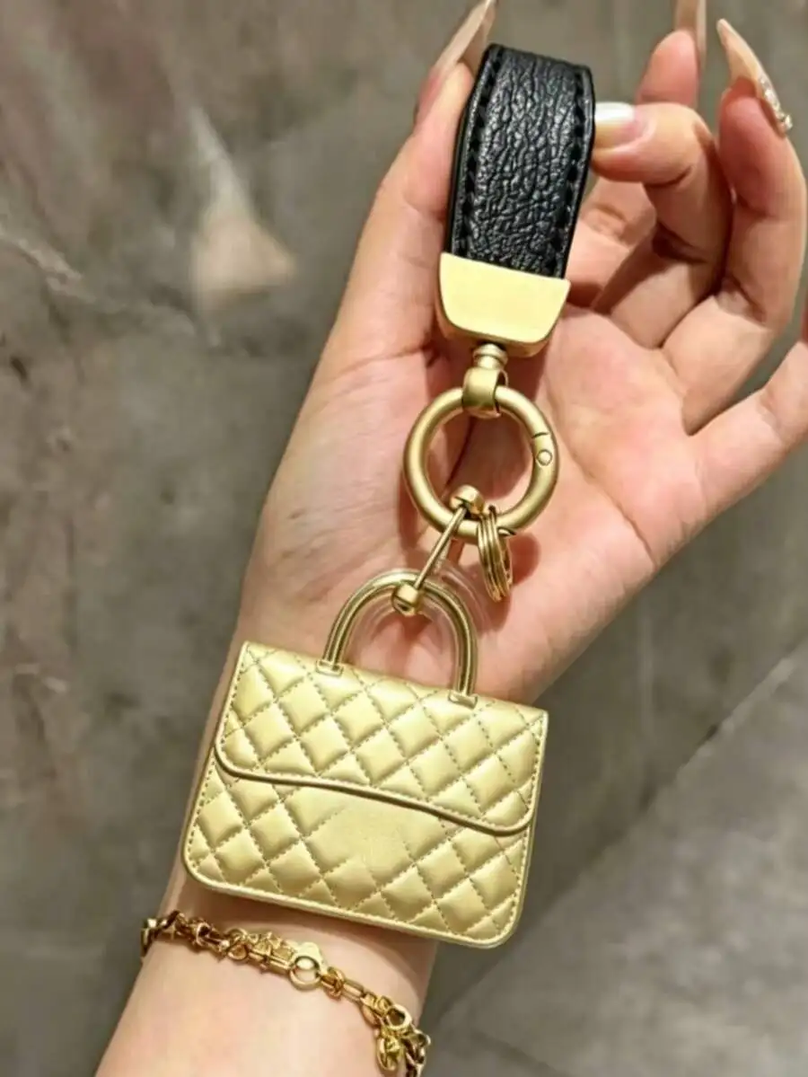 Quilted Mini Handbag Keychain Accessory For Adults
Quilted Mini Handbag Keychain Accessory For Adults