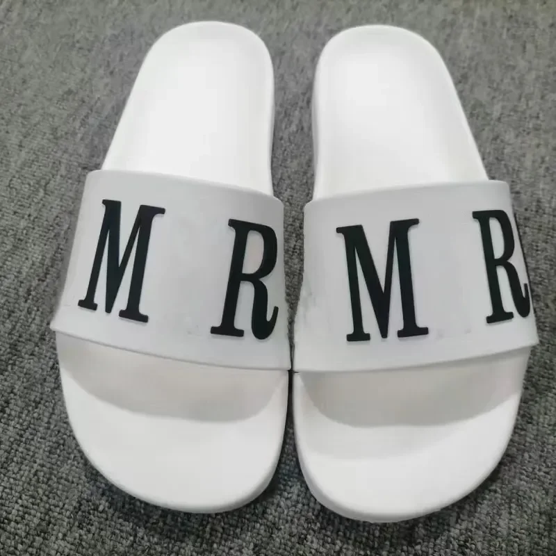 Designer Slides Mens and womens Slippers bloom printing leather Black shoes Fashion luxury summer sandals womens beach slide
Designer Slides Mens and womens Slippers bloom printing leather Black shoes Fashion luxury summer sandals womens beach slide