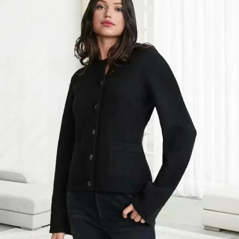 2024 Women Sweater Autumn Loose Soft Casual Chic Female Long Sleeve Tops Winter New Solid Warm Cardigan Cardigan Women Sweater
2024 Women Sweater Autumn Loose Soft Casual Chic Female Long Sleeve Tops Winter New Solid Warm Cardigan Cardigan Women Sweater