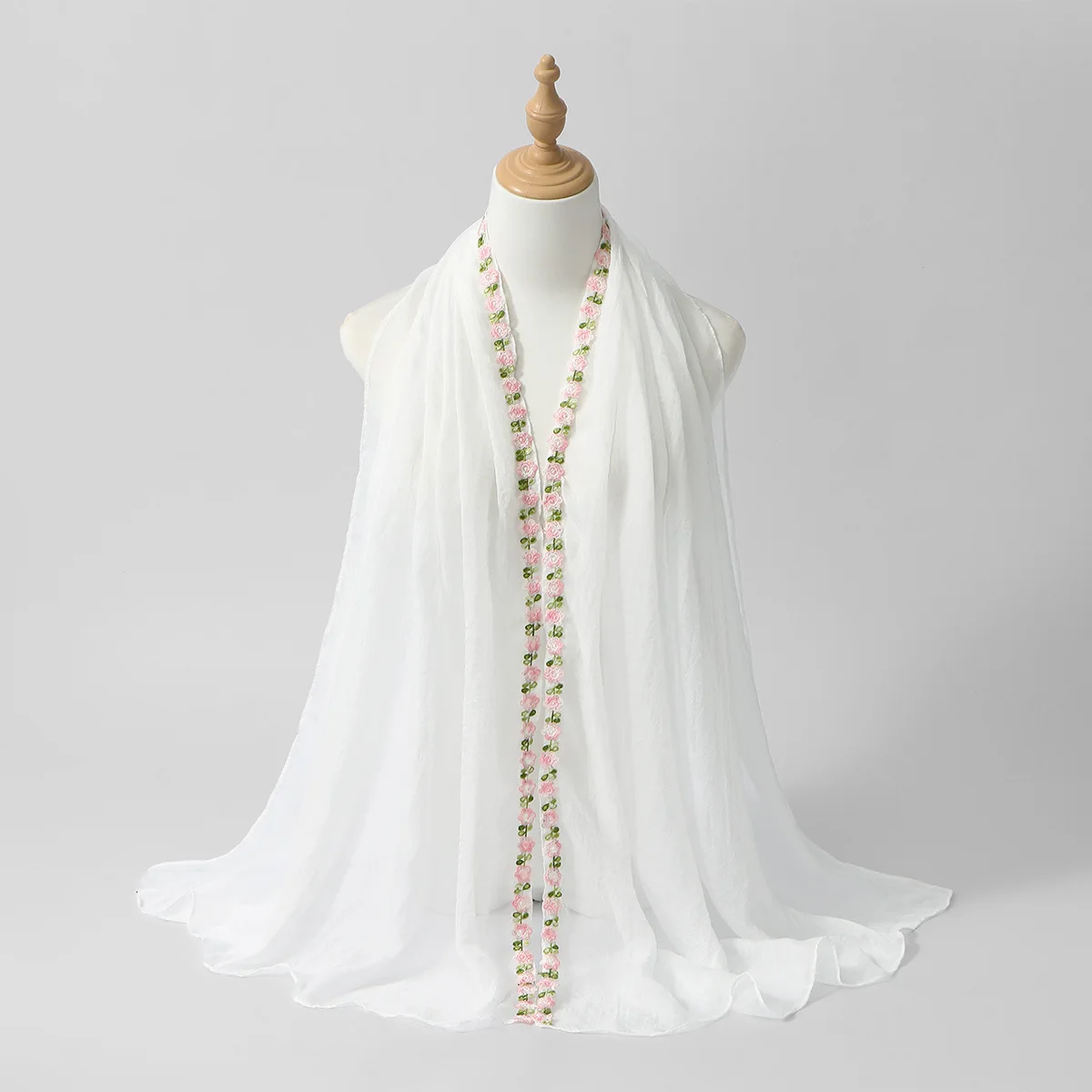 Fashion Ethnic Women Headscarf Solid Color 3D Chiffon Long Shawl Scarf Embroidery Light Soft Hijab Wrap Scarves Headband Cover
Fashion Ethnic Women Headscarf Solid Color 3D Chiffon Long Shawl Scarf Embroidery Light Soft Hijab Wrap Scarves Headband Cover