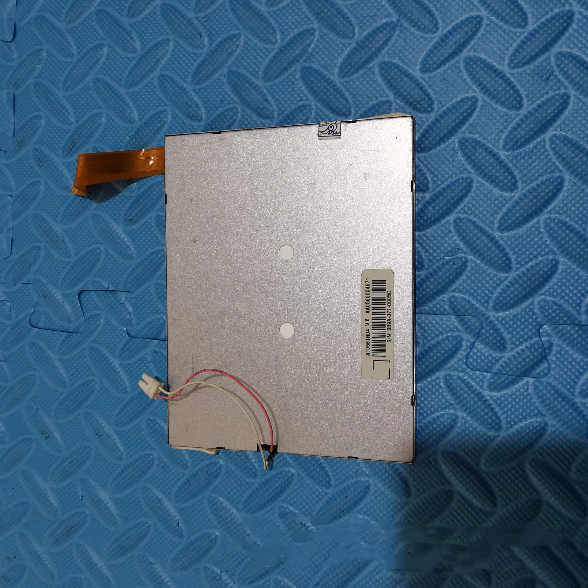 5.6 Inch AT056TN04 V.6 LCD Display Screen
5.6 Inch AT056TN04 V.6 LCD Display Screen