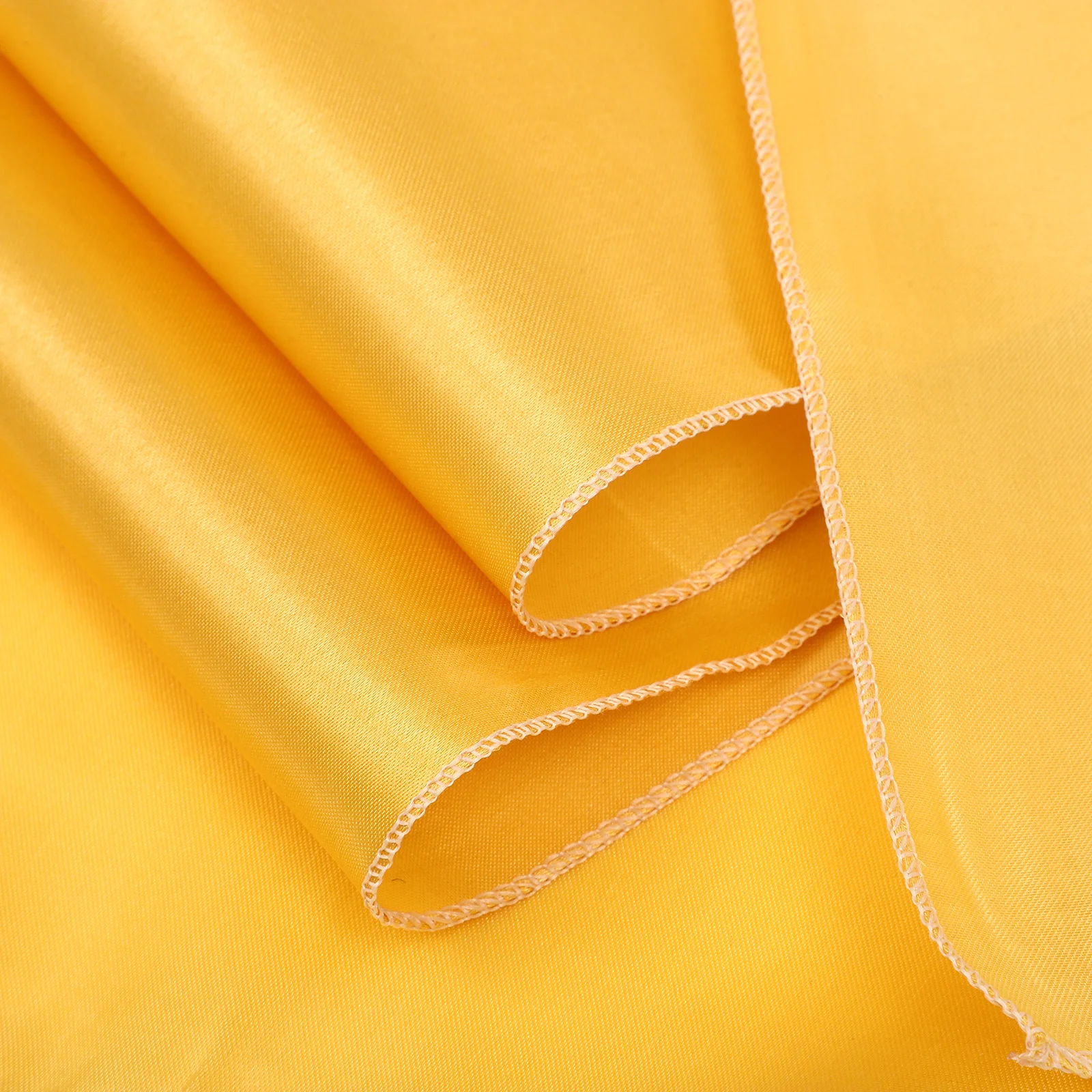 4Pcs Satin Table Runner Elegant Solid Color Table Runners for Banquet Christmas Dinner Decoration Versatile Use
4Pcs Satin Table Runner Elegant Solid Color Table Runners for Banquet Christmas Dinner Decoration Versatile Use