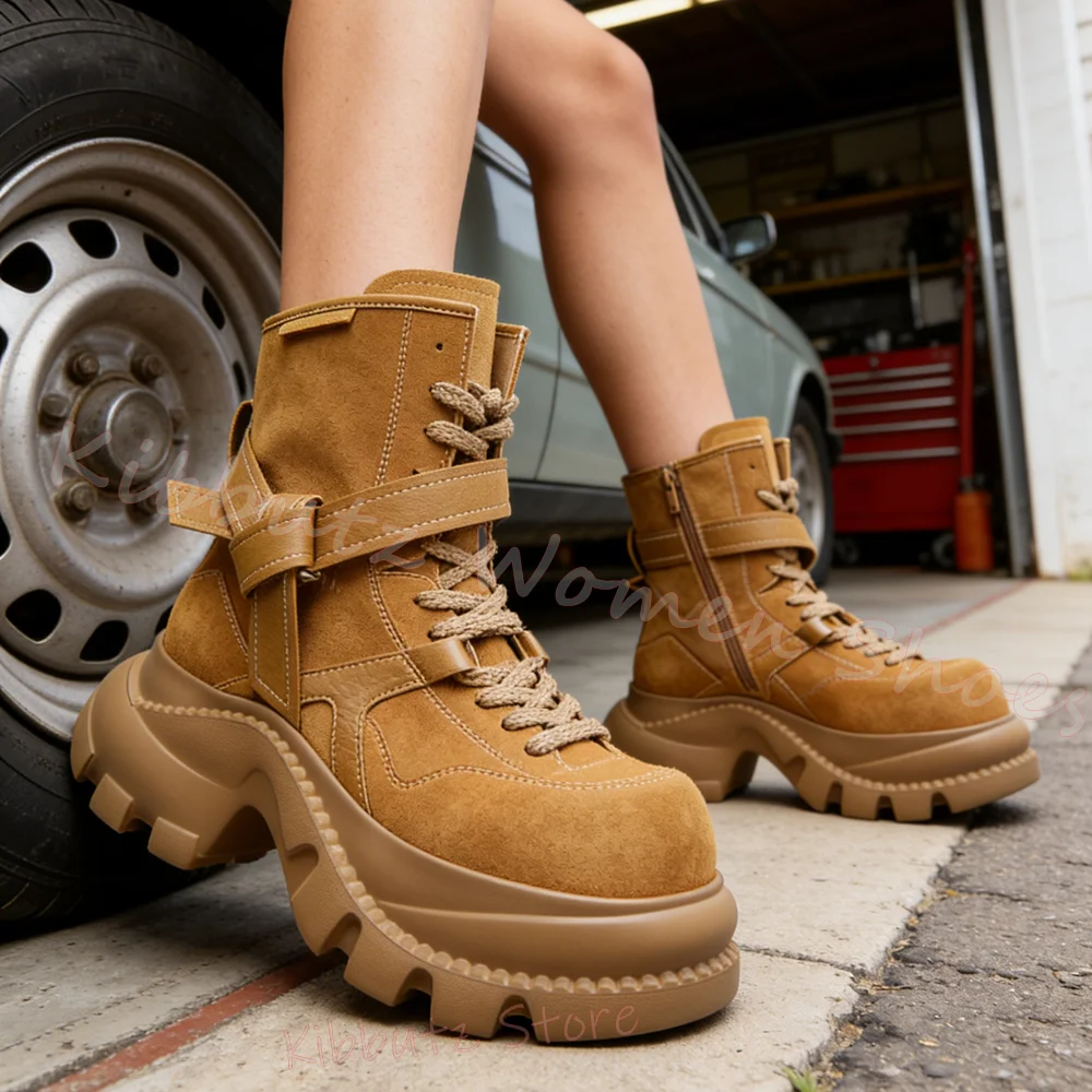 Женские замшевые ботинки-кроссовки на платформе с массивным каблуком, на молнии, с ремешками, в стиле Y2K, на толстой подошве, кожаные, с круглым носком, лаконичный дизайн
Женские замшевые ботинки-кроссовки на платформе с массивным каблуком, на молнии, с ремешками, в стиле Y2K, на толстой подошве, кожаные, с круглым носком, лаконичный дизайн