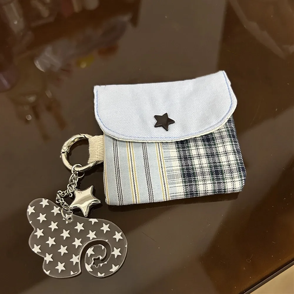 Корейский INS брелок с крыльями ангела Airpods, подвеска, украшение для сумки, милая сумка для девочек, очаровательный аксессуар, чехол для телефона, подвесной автомобильный брелок, подарки
Корейский INS брелок с крыльями ангела Airpods, подвеска, украшение для сумки, милая сумка для девочек, очаровательный аксессуар, чехол для телефона, подвесной автомобильный брелок, подарки