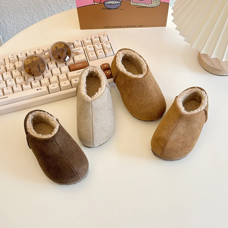 Winter Children's Shoes New Boys Girls Causal Plush Shoes Warmth Loafers Versatile Kids Fashion Flat Cotton Shoes Retro Simple
Winter Children's Shoes New Boys Girls Causal Plush Shoes Warmth Loafers Versatile Kids Fashion Flat Cotton Shoes Retro Simple