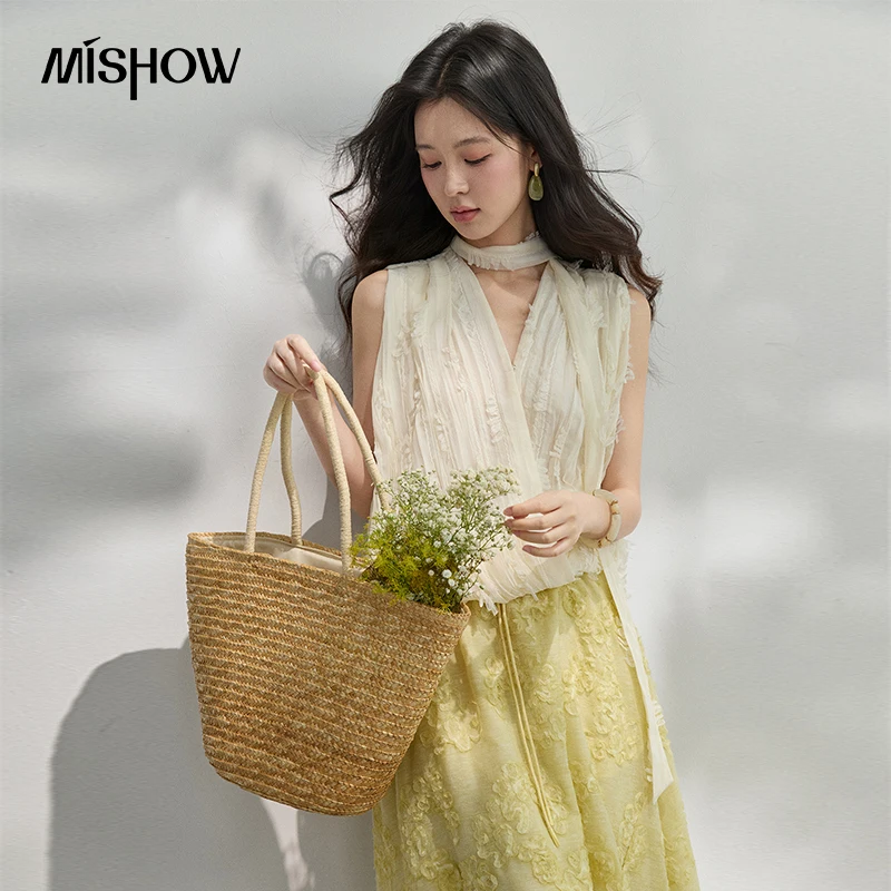 MISHOW French Jacquard Top For Women 2026 Summer Choker Neck Sleeveless V-Neck Textured Ribbon Gentle Romantic Blouse MXF25X2662
MISHOW French Jacquard Top For Women 2026 Summer Choker Neck Sleeveless V-Neck Textured Ribbon Gentle Romantic Blouse MXF25X2662