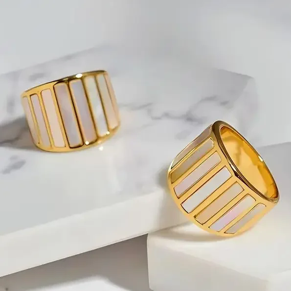 Fashion White Mother of Pearl Gold Ring Woman High Quality Elegant Jewelry Trend
Fashion White Mother of Pearl Gold Ring Woman High Quality Elegant Jewelry Trend