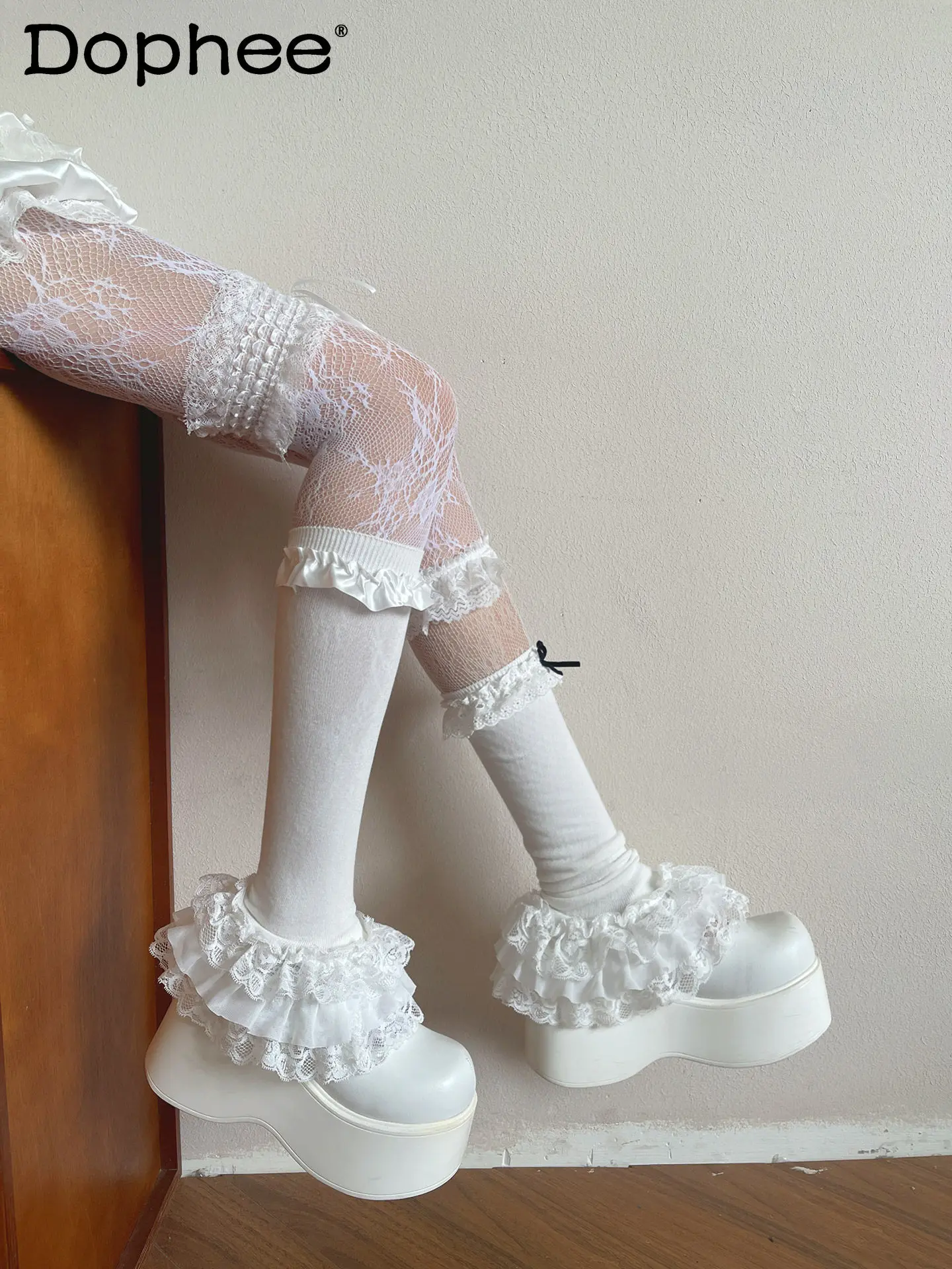 Y2K Subculture Japanese Original Lolita Lace Edge Pantyhose Sweet Cool Girl Goth Style Tights
Y2K Subculture Japanese Original Lolita Lace Edge Pantyhose Sweet Cool Girl Goth Style Tights