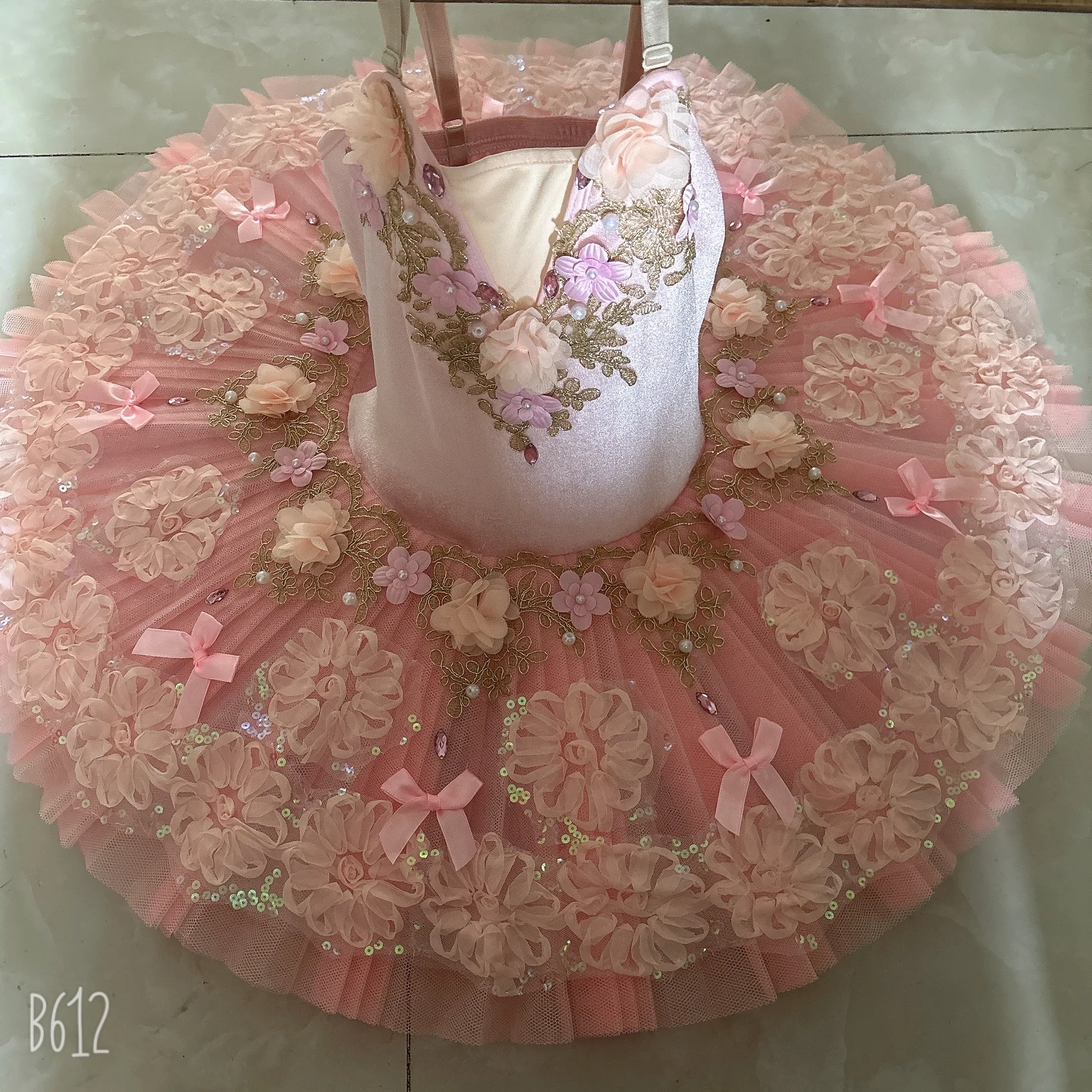 Ballet Tutu Skirt Sling Children Pink Swan Lake Dance Performance Costumes Beauty Dance Clothing
Ballet Tutu Skirt Sling Children Pink Swan Lake Dance Performance Costumes Beauty Dance Clothing