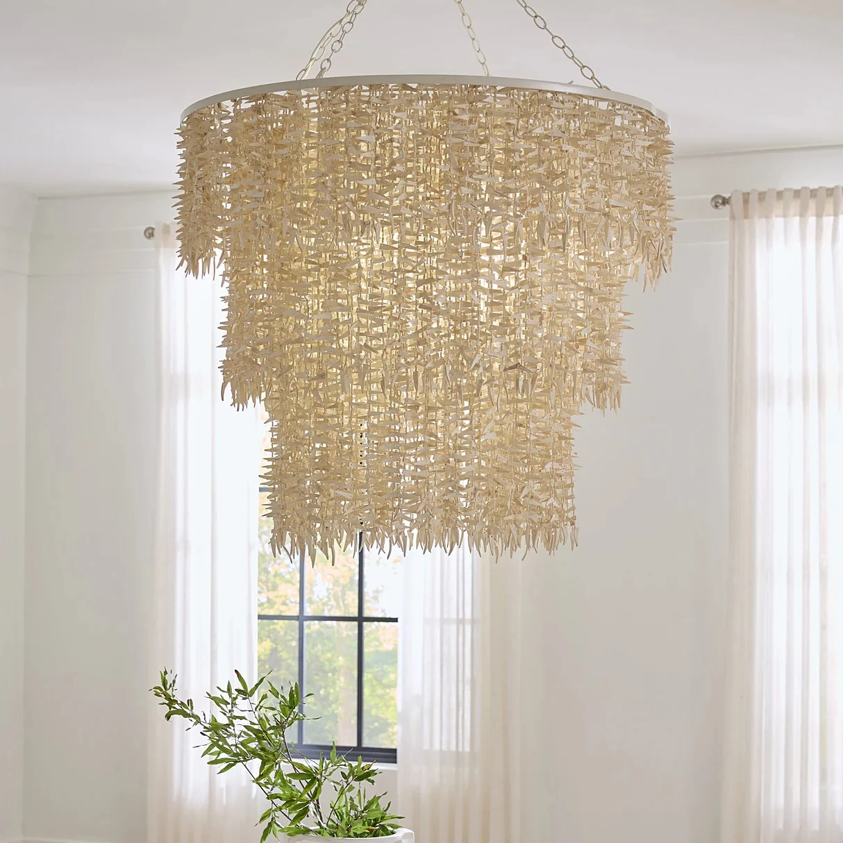 Coconut Shells Chandelier Boho Pendant Light Fixture Lobby Loft Dining Hallways Kitchen Island Art Deco Shell LED Chandelier
Coconut Shells Chandelier Boho Pendant Light Fixture Lobby Loft Dining Hallways Kitchen Island Art Deco Shell LED Chandelier