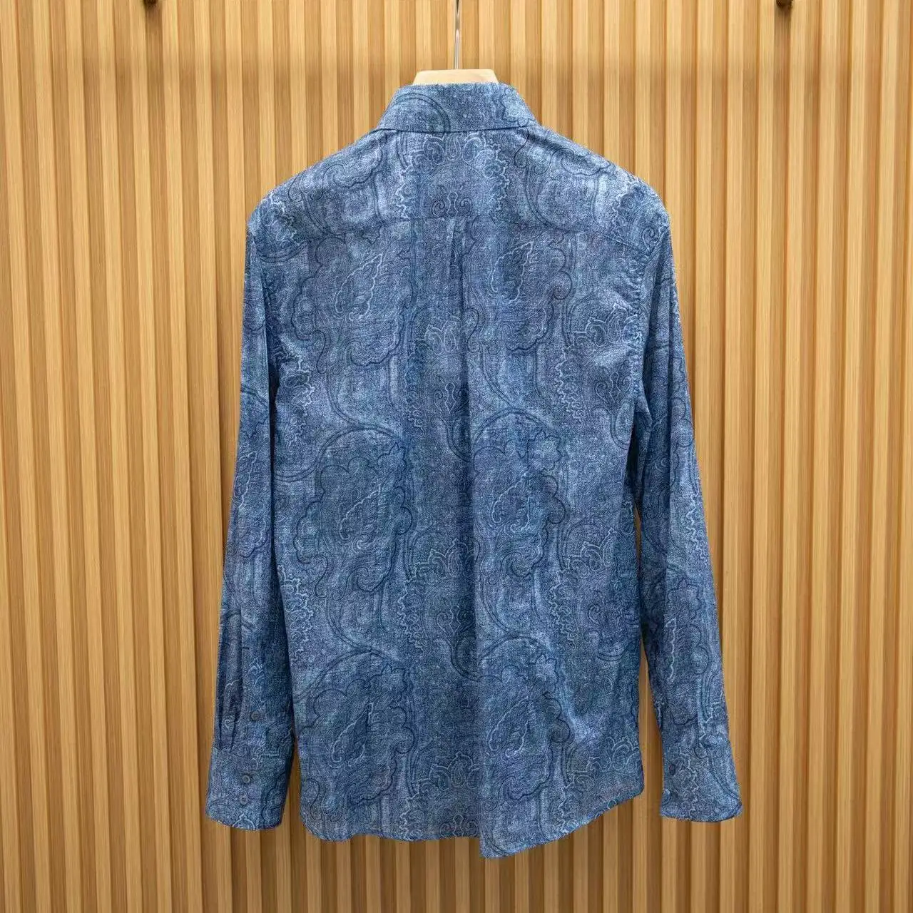 Italy BC autumn and winter new old money style fashion long-sleeved shirt business casual men's lapel shirt
Italy BC autumn and winter new old money style fashion long-sleeved shirt business casual men's lapel shirt