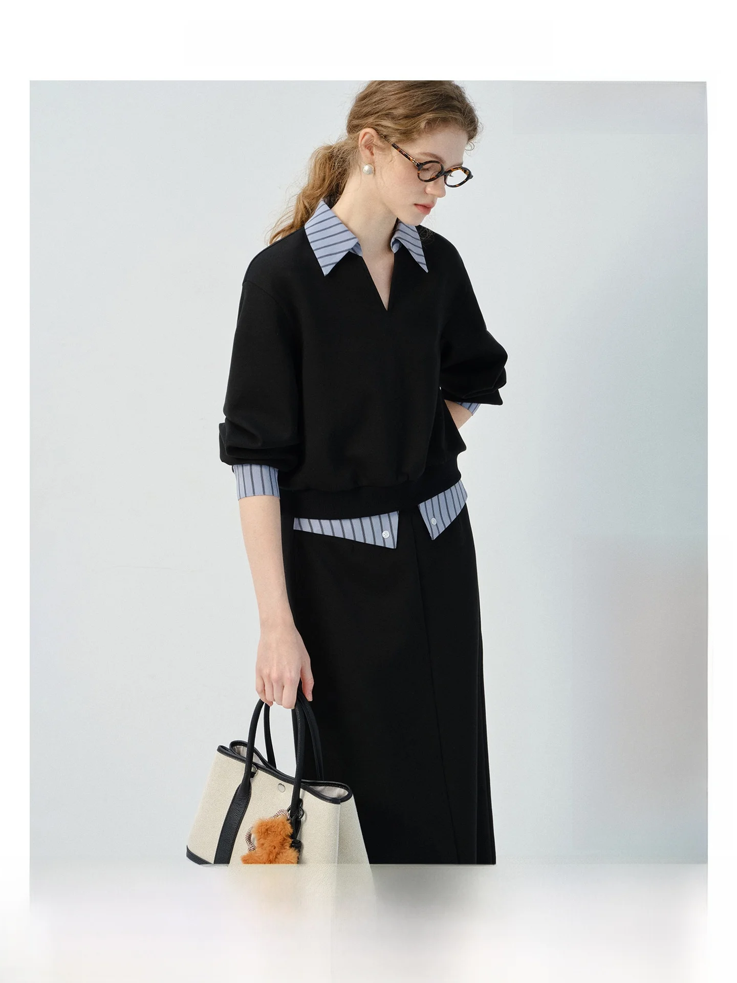 Fashionable VEGA CHANG Women's Spring 2026 Two-Piece Set High Intelligence Versatile Smartly Patched Mid-Length Commute Style
Fashionable VEGA CHANG Women's Spring 2026 Two-Piece Set High Intelligence Versatile Smartly Patched Mid-Length Commute Style