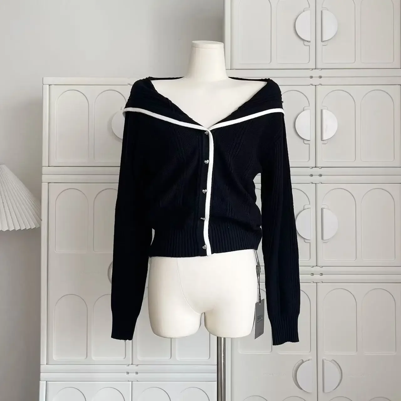 Women Sailor Collar Long-sleeved Contrast Color Knitted Cardigan Autumn Winter Casual Slim All-match Temperament Sweater Jackets
Women Sailor Collar Long-sleeved Contrast Color Knitted Cardigan Autumn Winter Casual Slim All-match Temperament Sweater Jackets