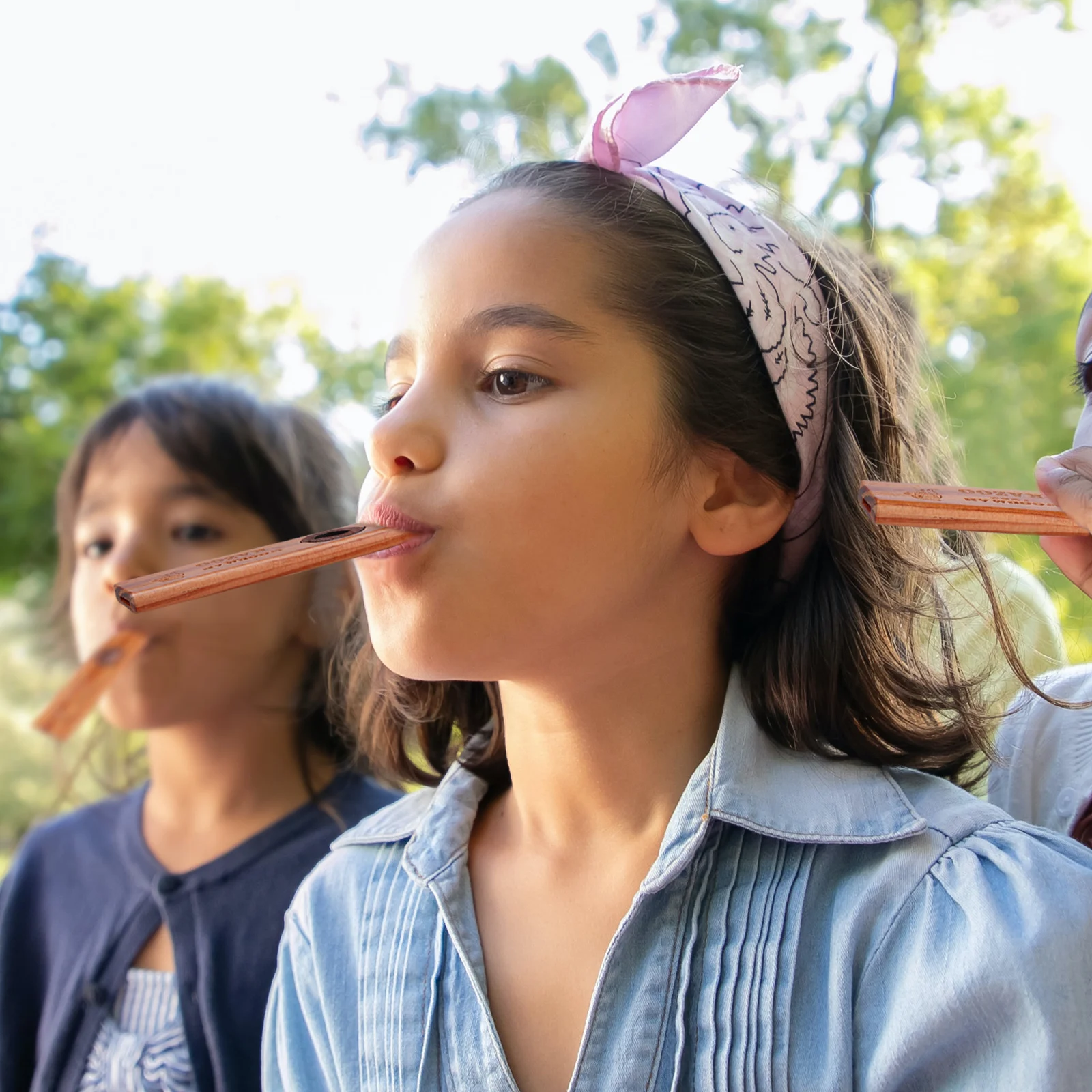 1 set 1 Set Premium Wooden Kazoo Flute Musical Instrument For Adults Natural Long-Lasting Easy To Learn Portable With Spare
1 set 1 Set Premium Wooden Kazoo Flute Musical Instrument For Adults Natural Long-Lasting Easy To Learn Portable With Spare