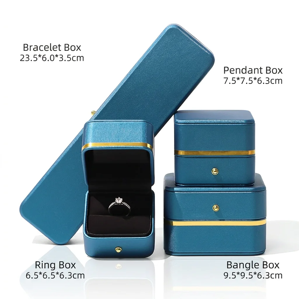Gold Trim Necklace Box Scratch Resistant PU Leather Jewelry Box Bangle Bracelet Box Soft Ring Storage Case For Jewelry Display
Gold Trim Necklace Box Scratch Resistant PU Leather Jewelry Box Bangle Bracelet Box Soft Ring Storage Case For Jewelry Display