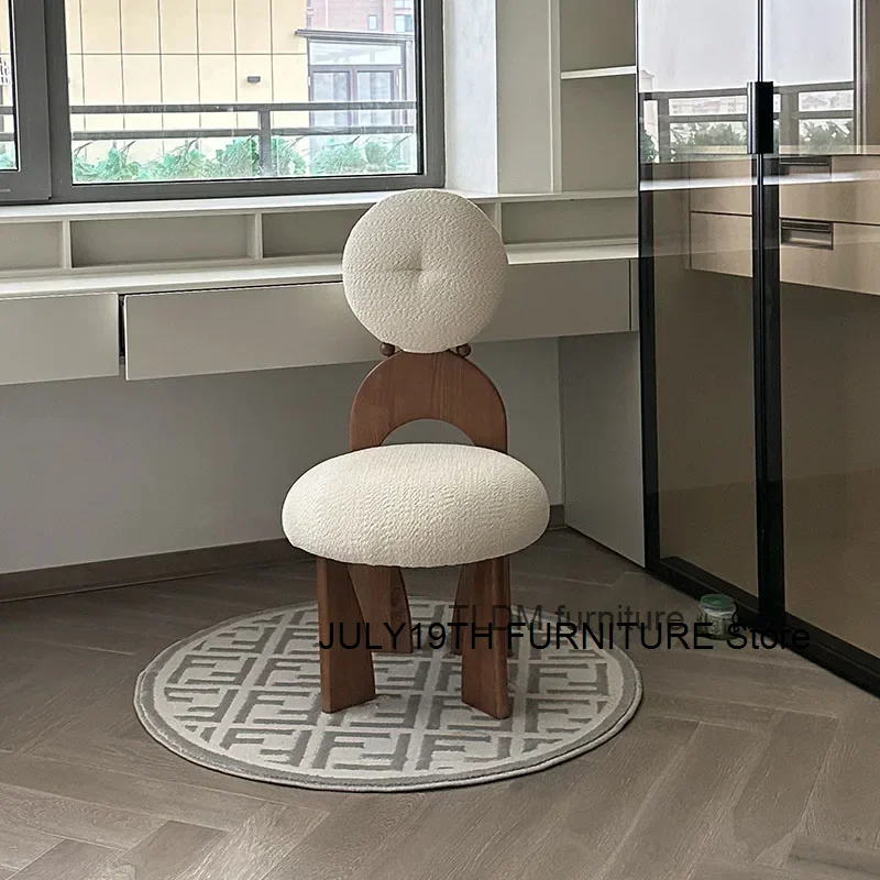 Designer Nordic Dining Chair Makeup High Back Bedroom Dining Chair Vintage Solid Wood Sillas De Comedor Home Furniture
Designer Nordic Dining Chair Makeup High Back Bedroom Dining Chair Vintage Solid Wood Sillas De Comedor Home Furniture