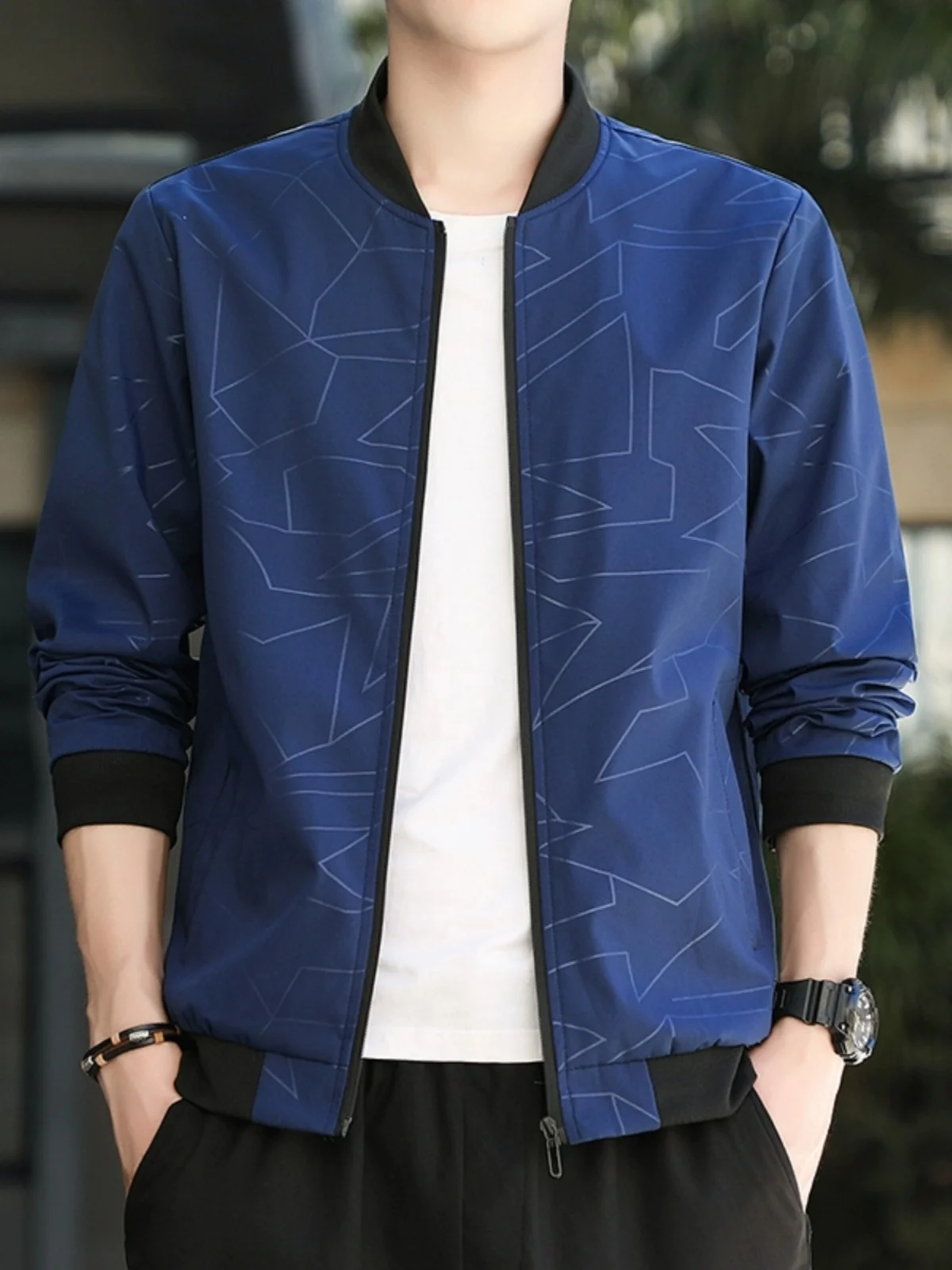 Мужской берет с бейсбольным воротником, приталенный крой, весна-осень, новый модный повседневный воротник-стойка для папы среднего возраста
Мужской берет с бейсбольным воротником, приталенный крой, весна-осень, новый модный повседневный воротник-стойка для папы среднего возраста