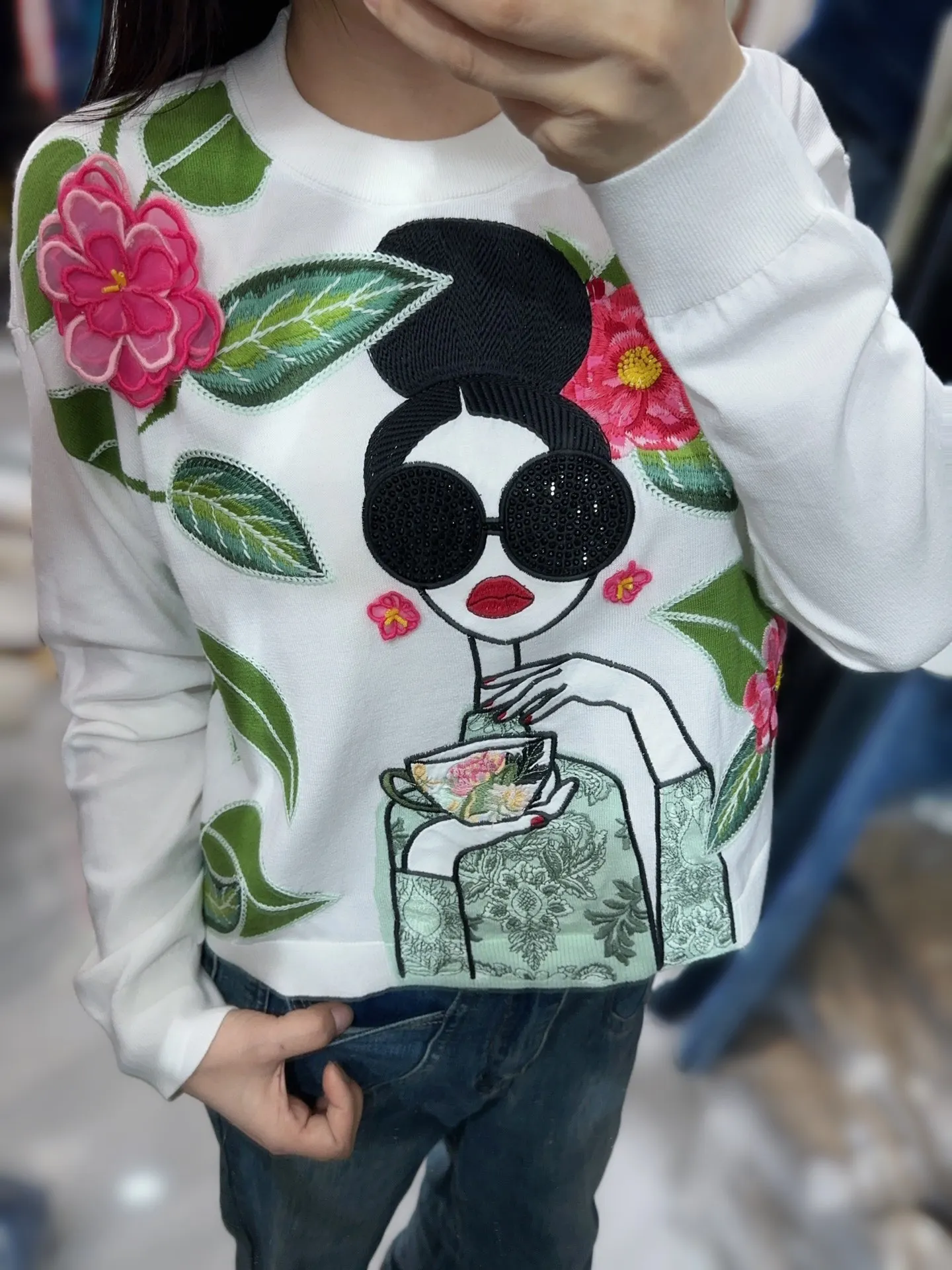Women Fashion Flower embroidery Tee Tops Round Neck Long Sleeve Casual Ladies Cotton Pullover
Women Fashion Flower embroidery Tee Tops Round Neck Long Sleeve Casual Ladies Cotton Pullover