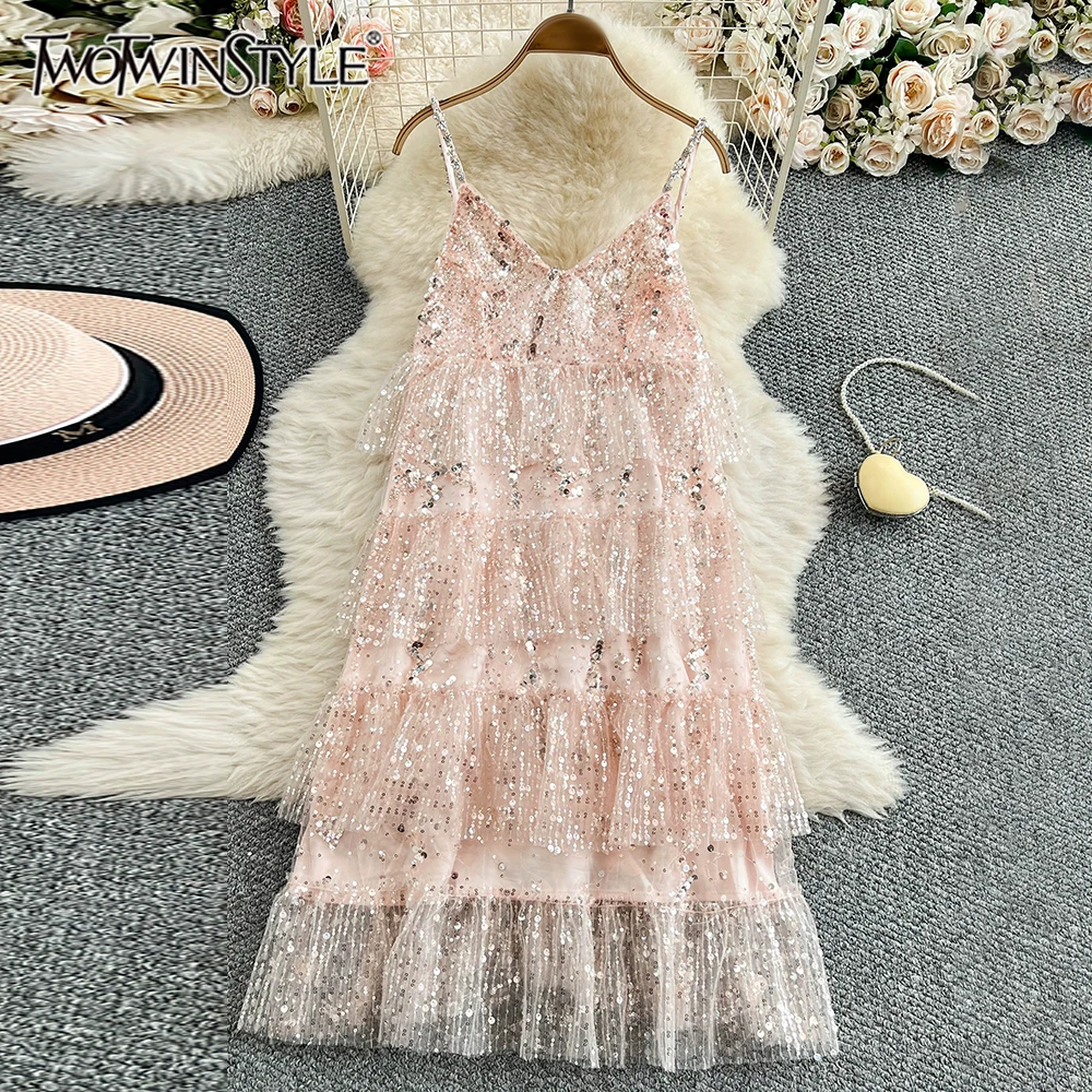 TWOTWINSTYLE Sweet Slimming Solid Dresses For Women V Neck Sleeveless Backless High Waist Summer Sexy Dress Female New KDR543049
TWOTWINSTYLE Sweet Slimming Solid Dresses For Women V Neck Sleeveless Backless High Waist Summer Sexy Dress Female New KDR543049