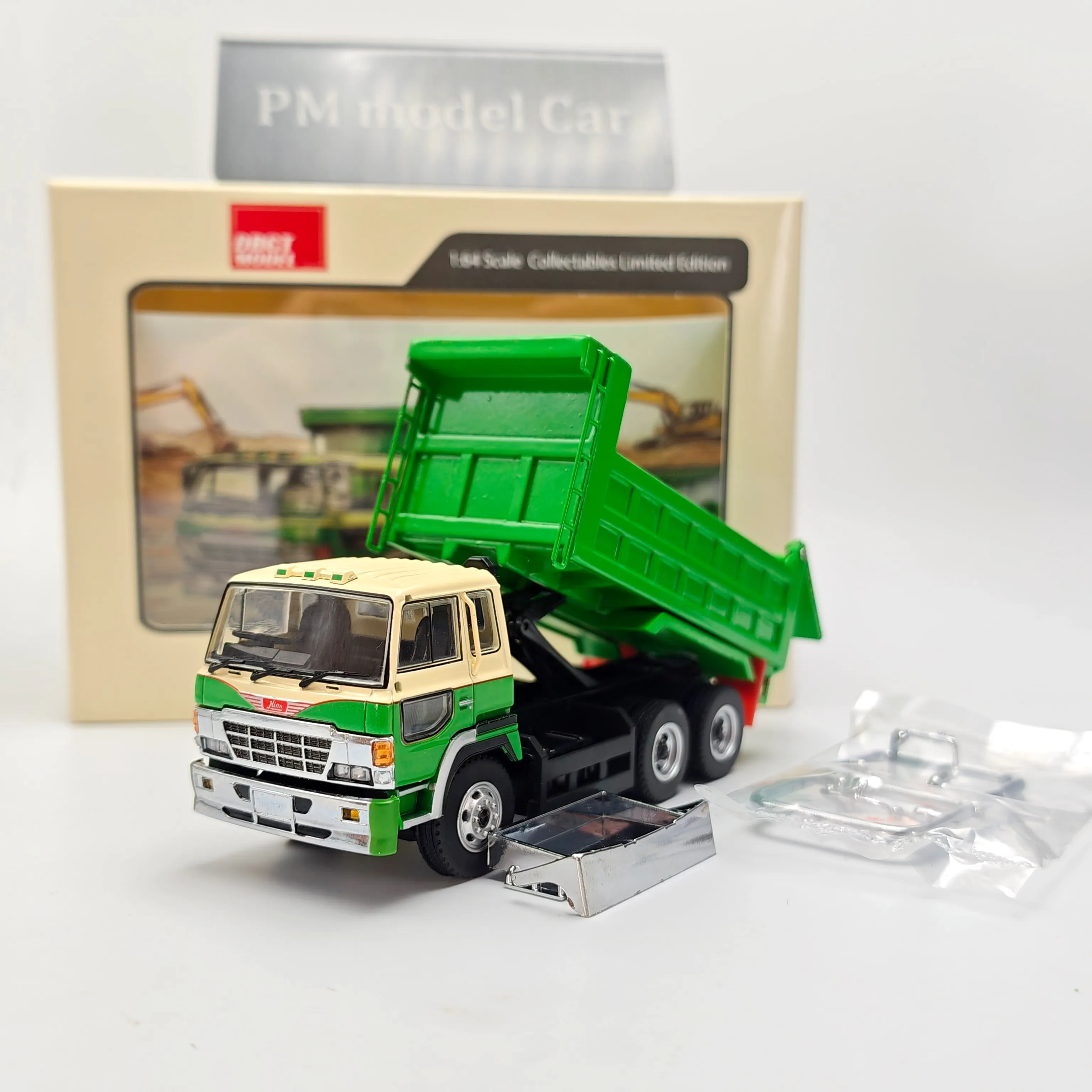 DBGT 1:64 Hino Super Dolphin Dump Truck Alloy Diecast Model Car Collectible Gift
DBGT 1:64 Hino Super Dolphin Dump Truck Alloy Diecast Model Car Collectible Gift