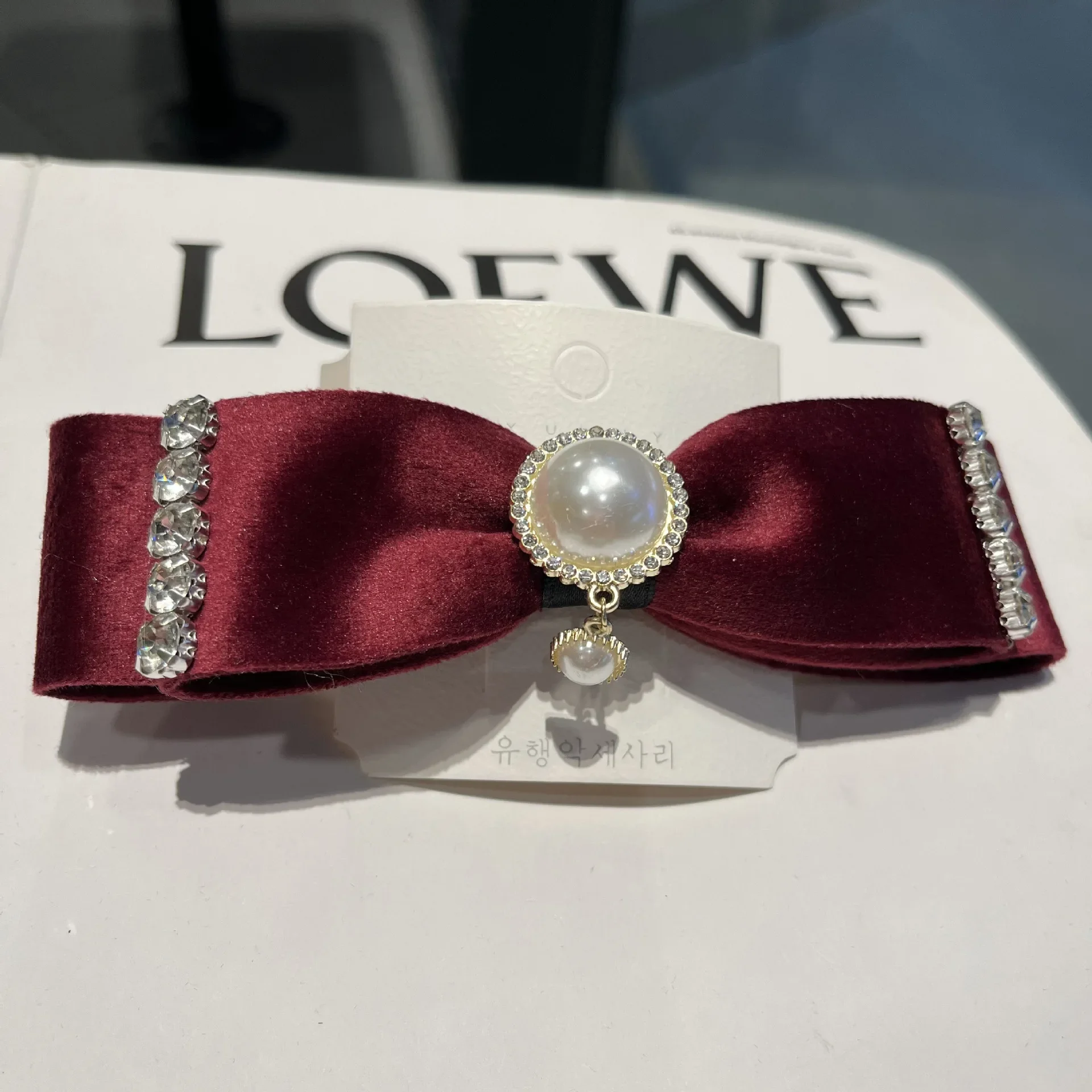 Korean Hair Accessories Simple Rhinestone Fabric Bow Spring Clip Bride Engagement Wedding Temperament Women's Headwear
Korean Hair Accessories Simple Rhinestone Fabric Bow Spring Clip Bride Engagement Wedding Temperament Women's Headwear
