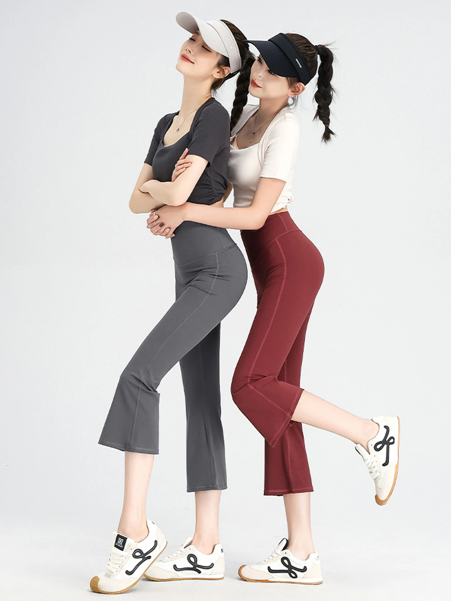 Женские летние тонкие леггинсы из ледяного шелка с высокой талией для йоги и спорта, эластичные брюки-капри для активного отдыха
Женские летние тонкие леггинсы из ледяного шелка с высокой талией для йоги и спорта, эластичные брюки-капри для активного отдыха