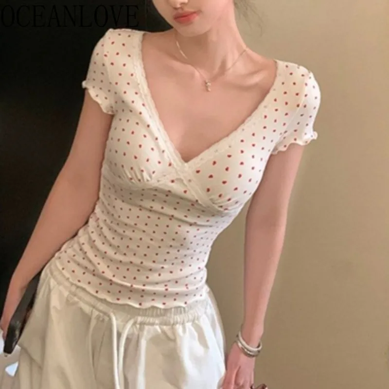 Y2K Lace Patchwork T Shirt Women Korean Fashion Sexy V Neck Leopard Print Short Sleeve Tees Vintage Harajuku Spicy Girl Slim Top
Y2K Lace Patchwork T Shirt Women Korean Fashion Sexy V Neck Leopard Print Short Sleeve Tees Vintage Harajuku Spicy Girl Slim Top