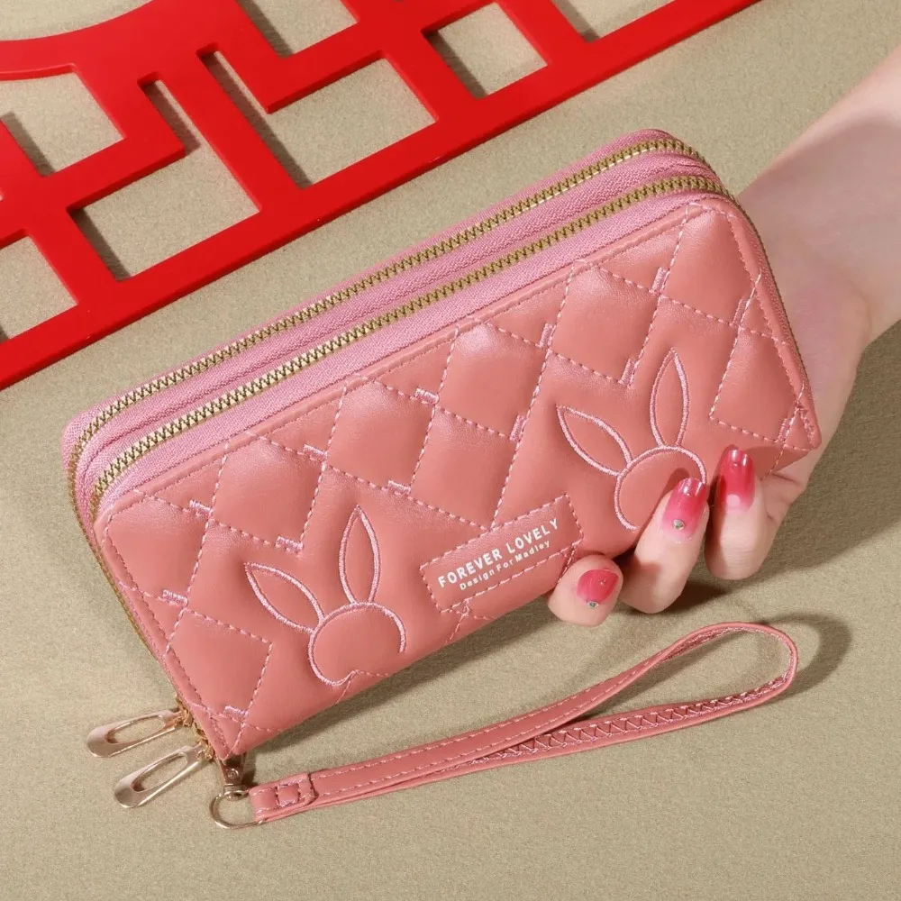 Premium Solid Color Long Wallet PU Leather With Wristband Coin Purse Multi-functional Women's Wallet Evening Party
Premium Solid Color Long Wallet PU Leather With Wristband Coin Purse Multi-functional Women's Wallet Evening Party