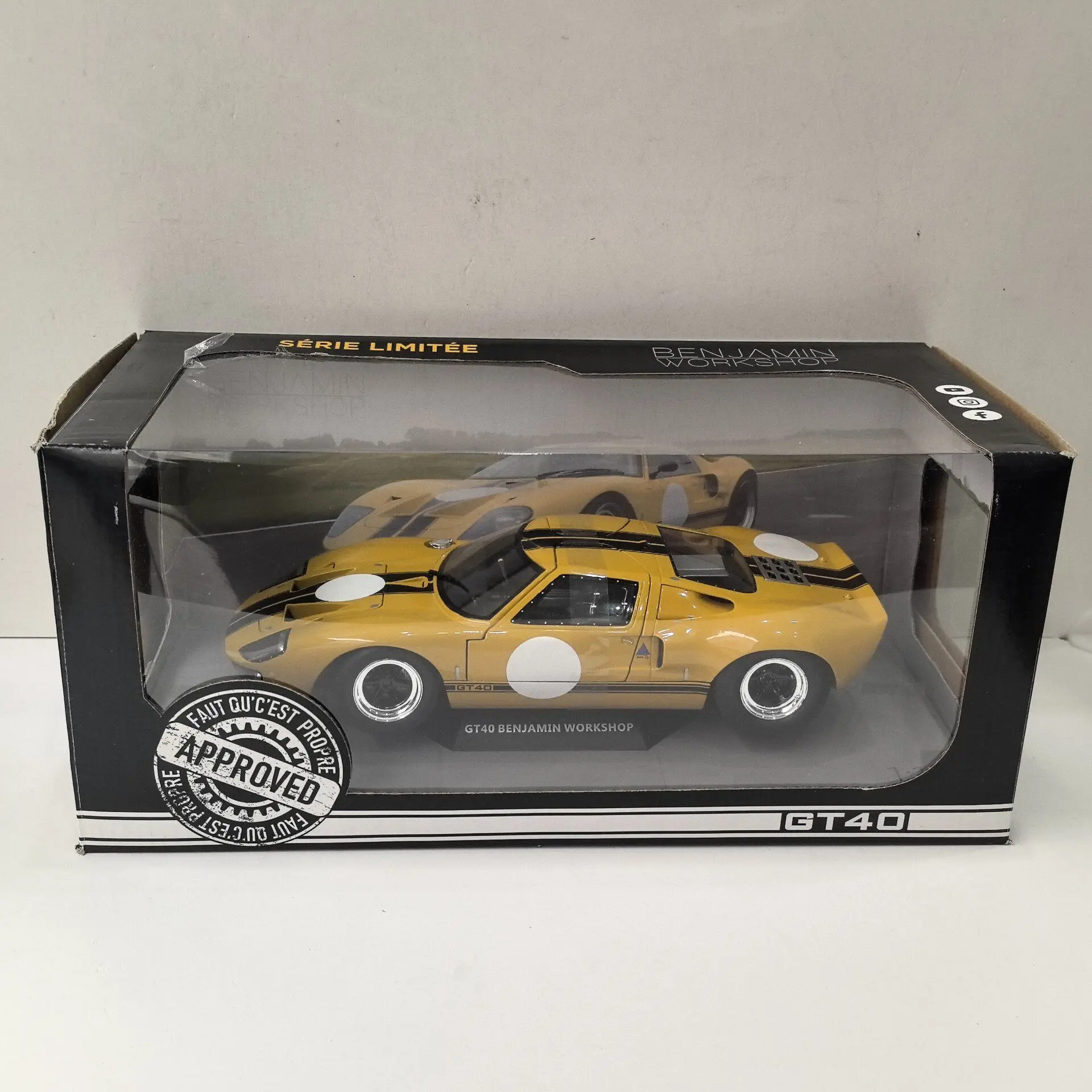 Diecast SOLIDO 1/18 Scale FORD GT40 Racing U1 Alloy Car Model
Diecast SOLIDO 1/18 Scale FORD GT40 Racing U1 Alloy Car Model