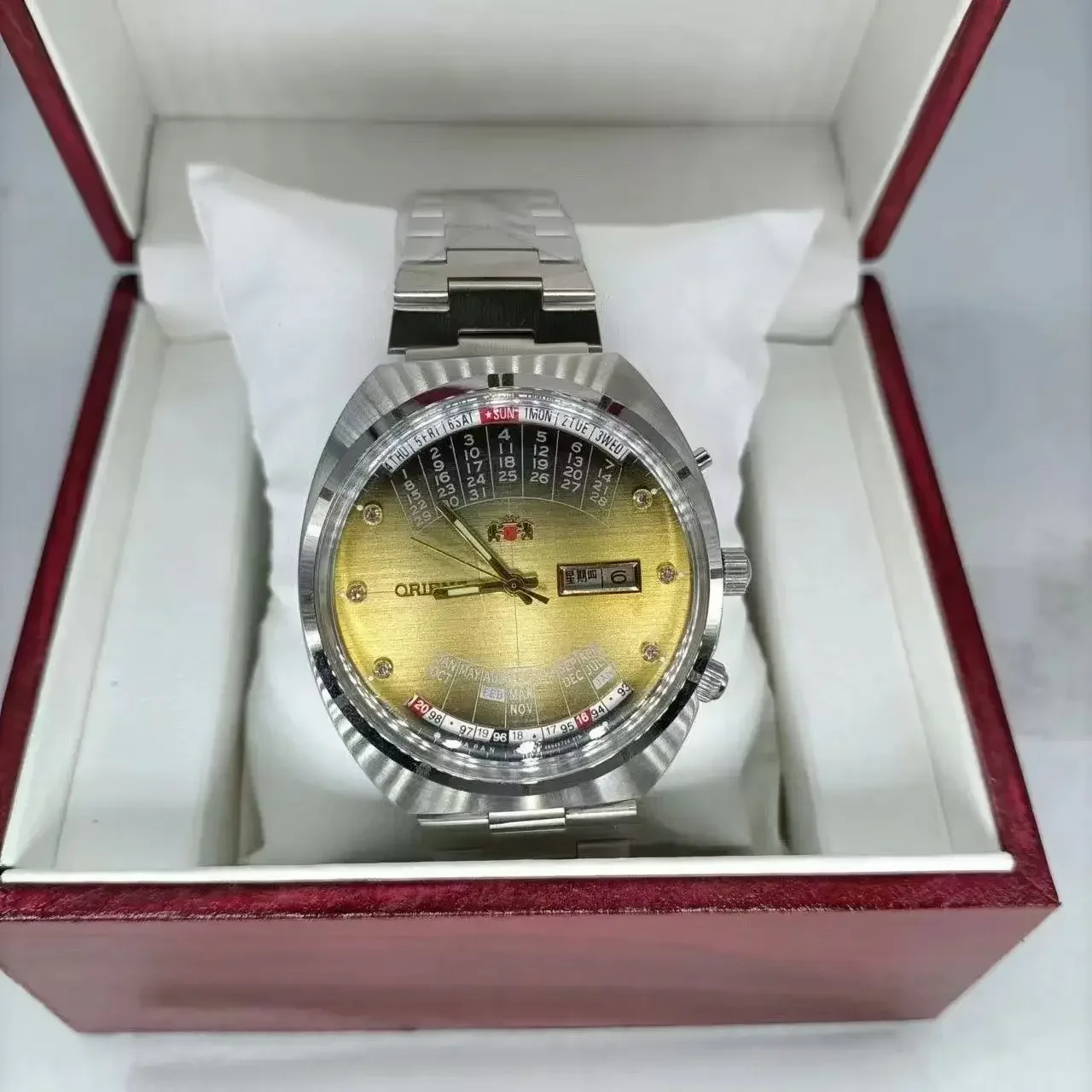 88A Store Orient Automatic Mechanical Unisex Watch Rotating Large Dial Fully Functional Stainless Steel Japanese Movement
88A Store Orient Automatic Mechanical Unisex Watch Rotating Large Dial Fully Functional Stainless Steel Japanese Movement