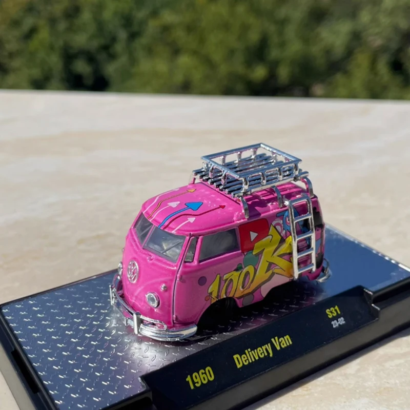M2 Machines 1: 64 Scale 1960 Delivery Van Alloy Car Model Static Collection Decorated Holiday Gifts Toys
M2 Machines 1: 64 Scale 1960 Delivery Van Alloy Car Model Static Collection Decorated Holiday Gifts Toys