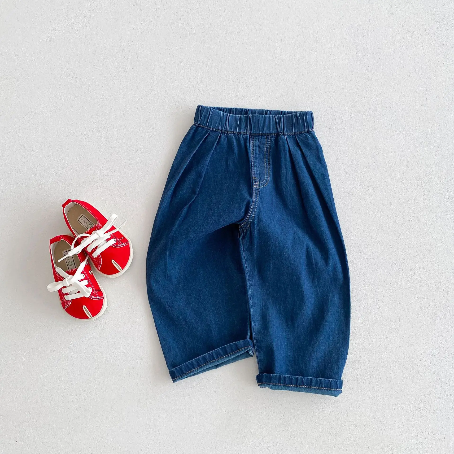 Autumn New Children Denim Trousers Boys Girls Solid Casual Pants Toddler Baby Fashion Versatile Jeans Kids Loose Harem Pants
Autumn New Children Denim Trousers Boys Girls Solid Casual Pants Toddler Baby Fashion Versatile Jeans Kids Loose Harem Pants