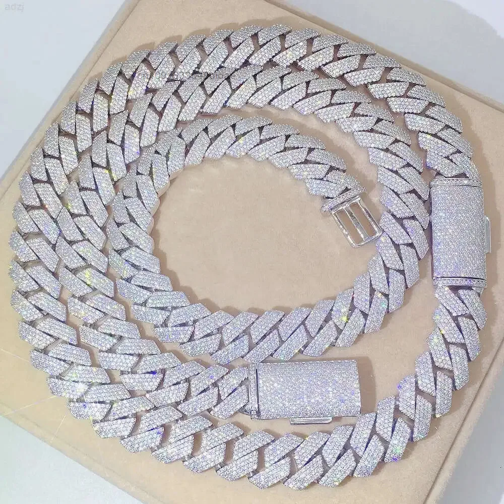 Popular Jewelry Hip Hop 925 18k Gold Plated Diamonds Heavy Chain Miami Mens 18mm Cuban Link Chain
Popular Jewelry Hip Hop 925 18k Gold Plated Diamonds Heavy Chain Miami Mens 18mm Cuban Link Chain