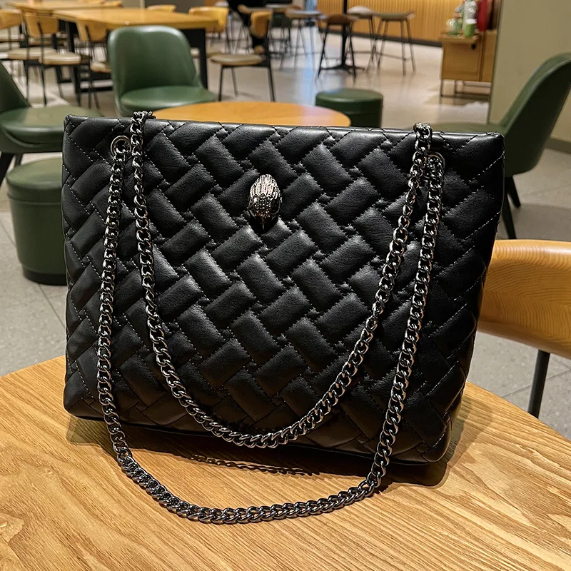 2025 New Arrival Women's Quilted Chain Bag, Eagle Head Tote, Versatile Crossbody Bag
2025 New Arrival Women's Quilted Chain Bag, Eagle Head Tote, Versatile Crossbody Bag