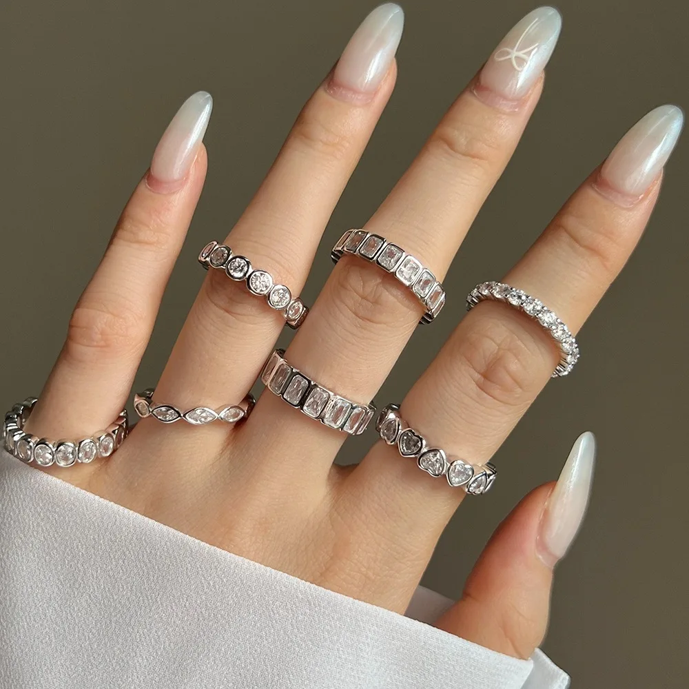 S925 Серебряное кольцо Женское изысканное высококачественное сердце с геометрической бриллиантовой инкрустацией Роскошное кольцо
S925 Серебряное кольцо Женское изысканное высококачественное сердце с геометрической бриллиантовой инкрустацией Роскошное кольцо