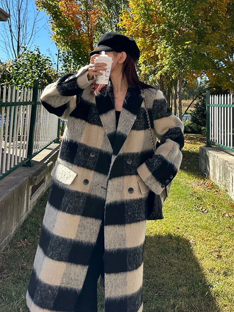 Fashion Classic Plaid Women Wool Coat 2023 New Long Woolen Full Sleeve Lapel Ladies Jacket Autumn Winter Casaco Feminino
Fashion Classic Plaid Women Wool Coat 2023 New Long Woolen Full Sleeve Lapel Ladies Jacket Autumn Winter Casaco Feminino