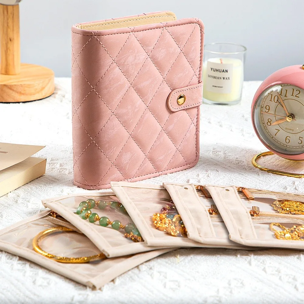 Прозрачная книга-органайзер для украшений из бархата с застежкой-молнией, роскошная книга-органайзер из искусственной кожи с прозрачными карманами для хранения украшений
Прозрачная книга-органайзер для украшений из бархата с застежкой-молнией, роскошная книга-органайзер из искусственной кожи с прозрачными карманами для хранения украшений