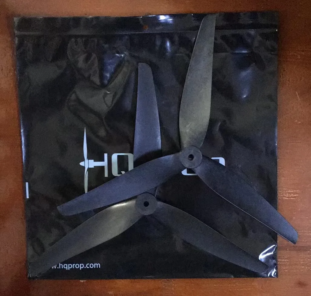 HQProp 15X10X3 15 Inch Tri Blade Propeller for FPV Drone HQ Efficient Rotor 1510 CW CCW
HQProp 15X10X3 15 Inch Tri Blade Propeller for FPV Drone HQ Efficient Rotor 1510 CW CCW