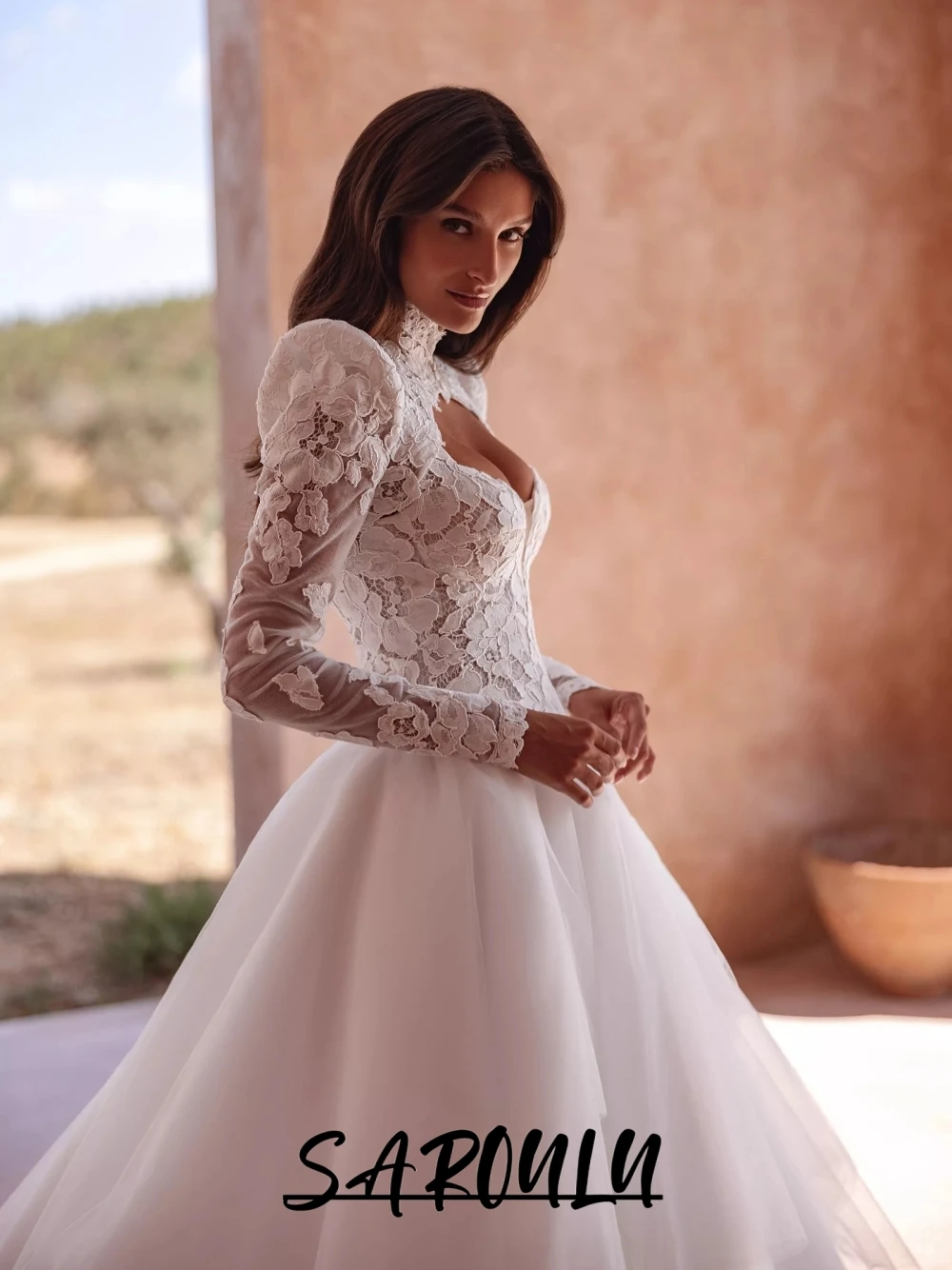 Glamorous Appliques Two Pieces Wedding Dress, Chic Princess Long Train Bridal Gown, Customized Dreamy Flowing Bride Wear
Glamorous Appliques Two Pieces Wedding Dress, Chic Princess Long Train Bridal Gown, Customized Dreamy Flowing Bride Wear