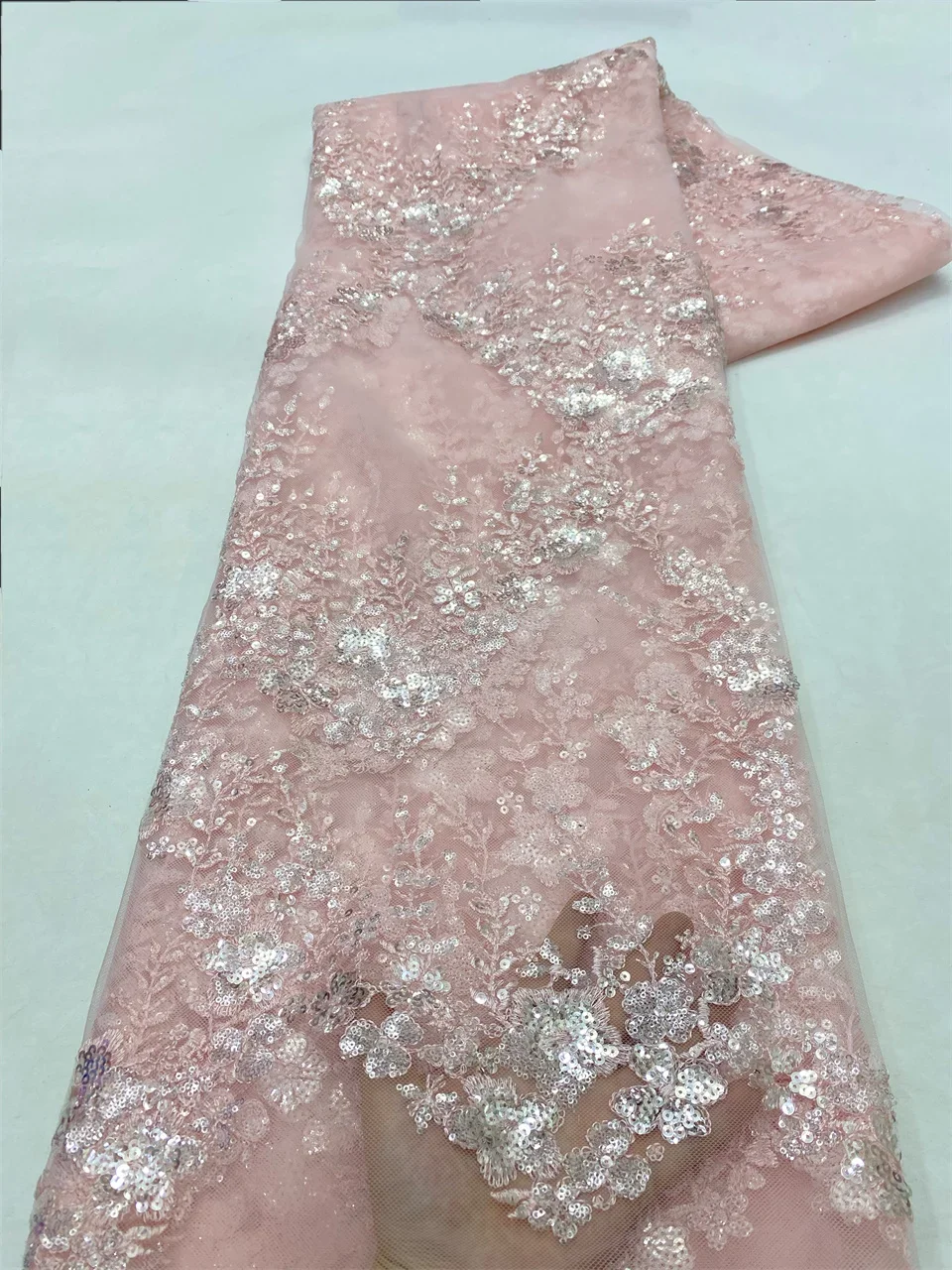 Luxury African Sequins Beaded Lace Fabric 2025 High Quality Groom Nigerian Wedding Bridal Embroidery French Tulle Sewing AXZ6123
Luxury African Sequins Beaded Lace Fabric 2025 High Quality Groom Nigerian Wedding Bridal Embroidery French Tulle Sewing AXZ6123